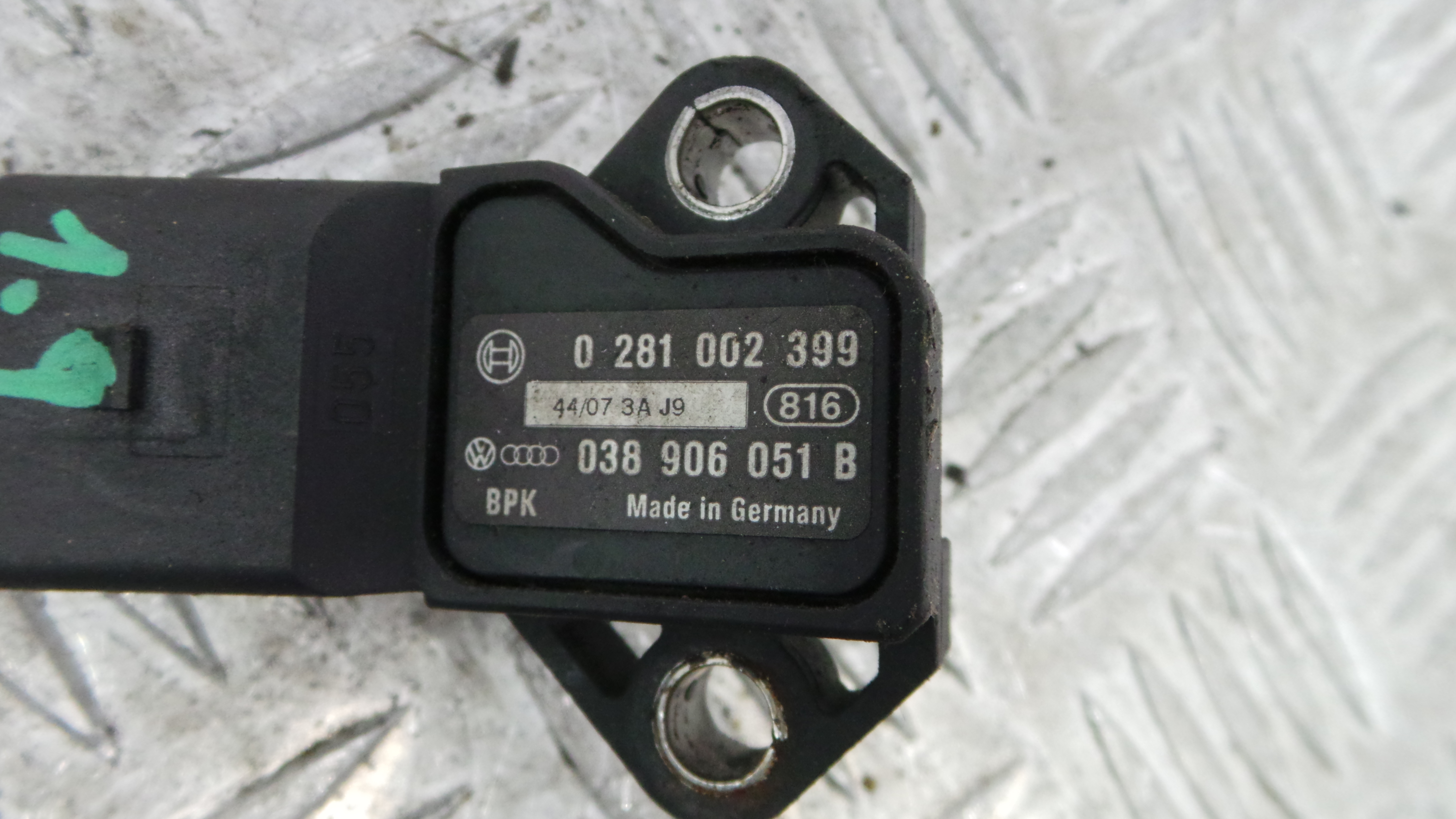 Sensor De Pressão De Sobrealimentação 038906051B - VW GOLF V (1K1)-36269399