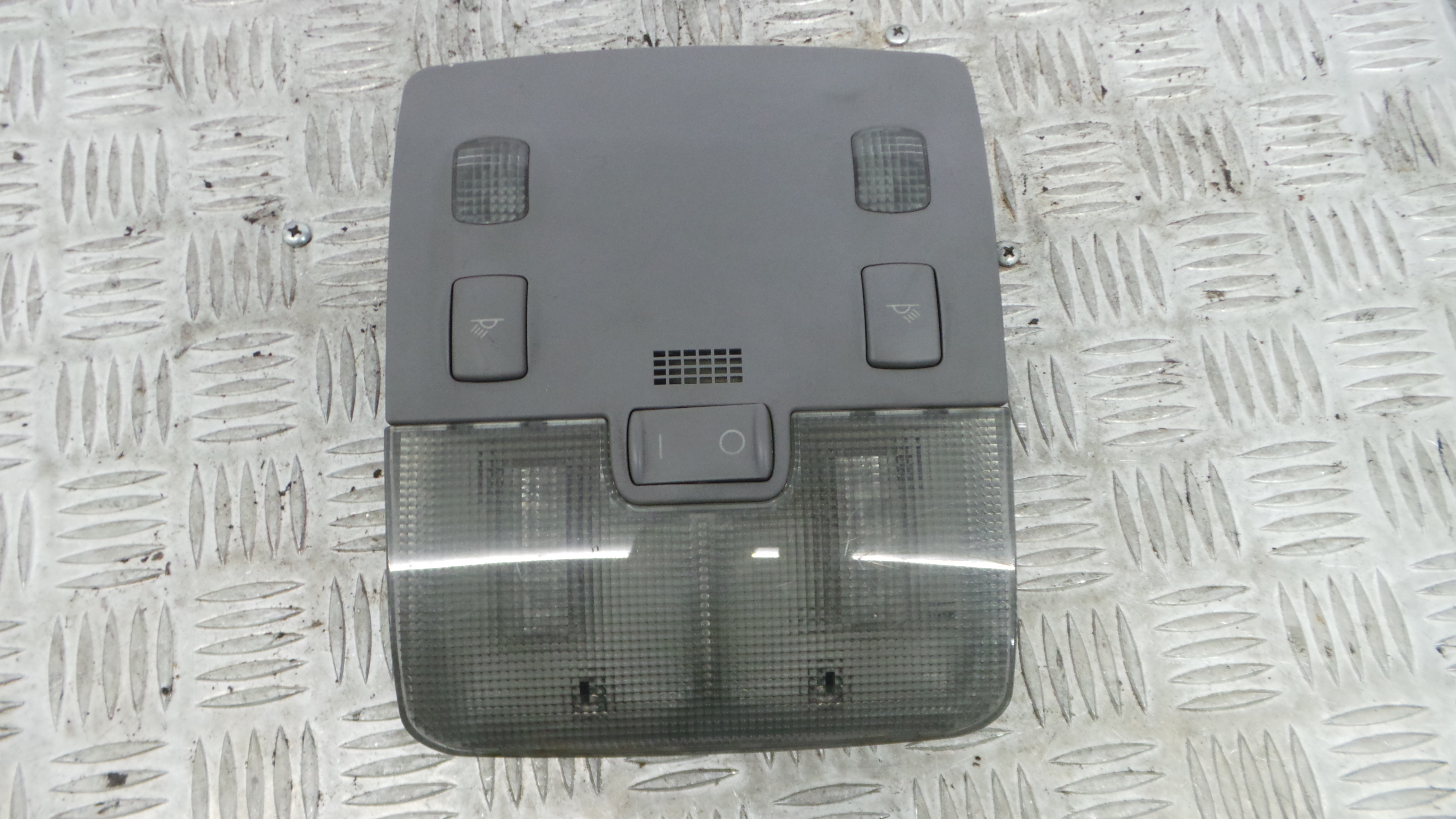 Plafonier Teto 8L0947111D - AUDI A3 (8L1)-36269411