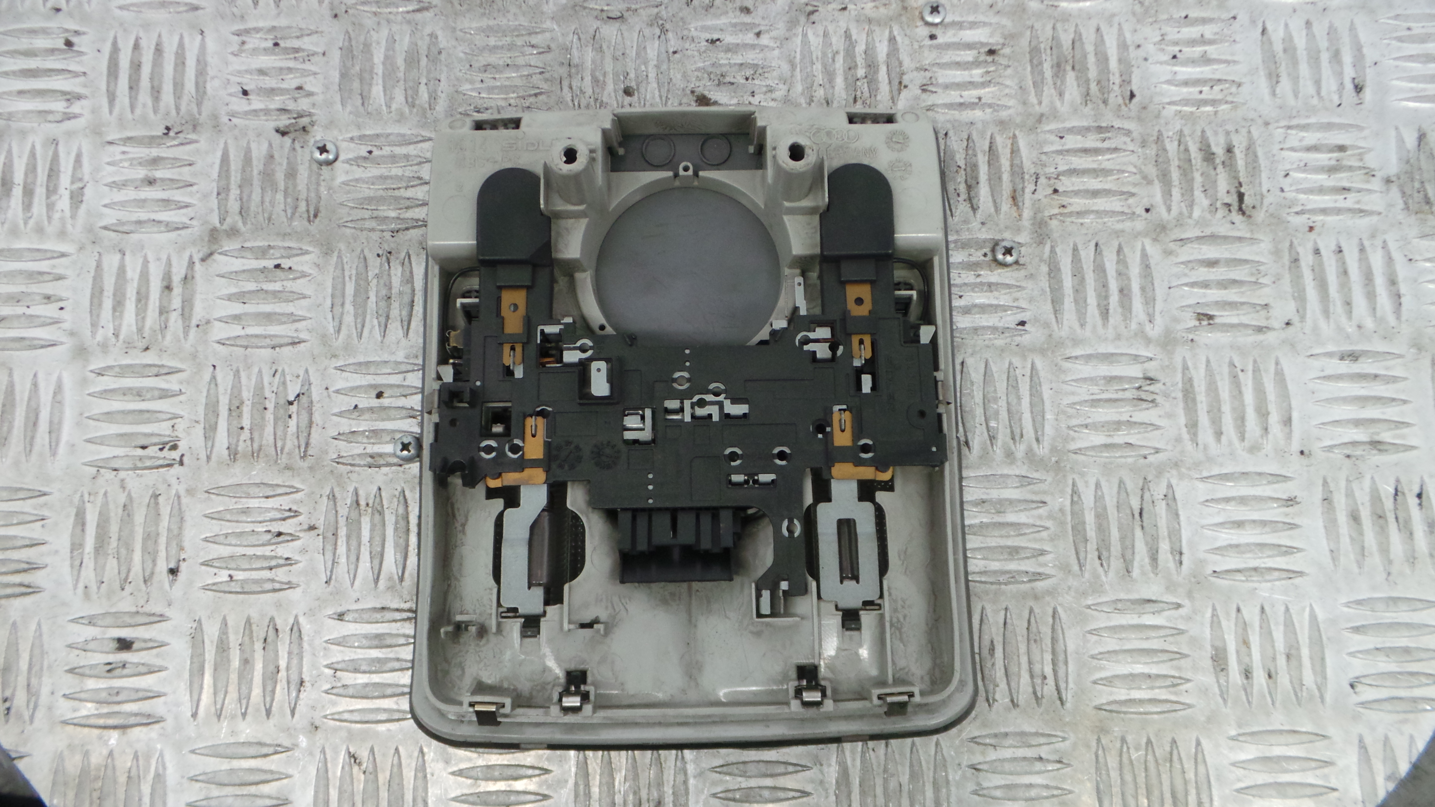 Plafonier Teto 8L0947111D - AUDI A3 (8L1)-36269411