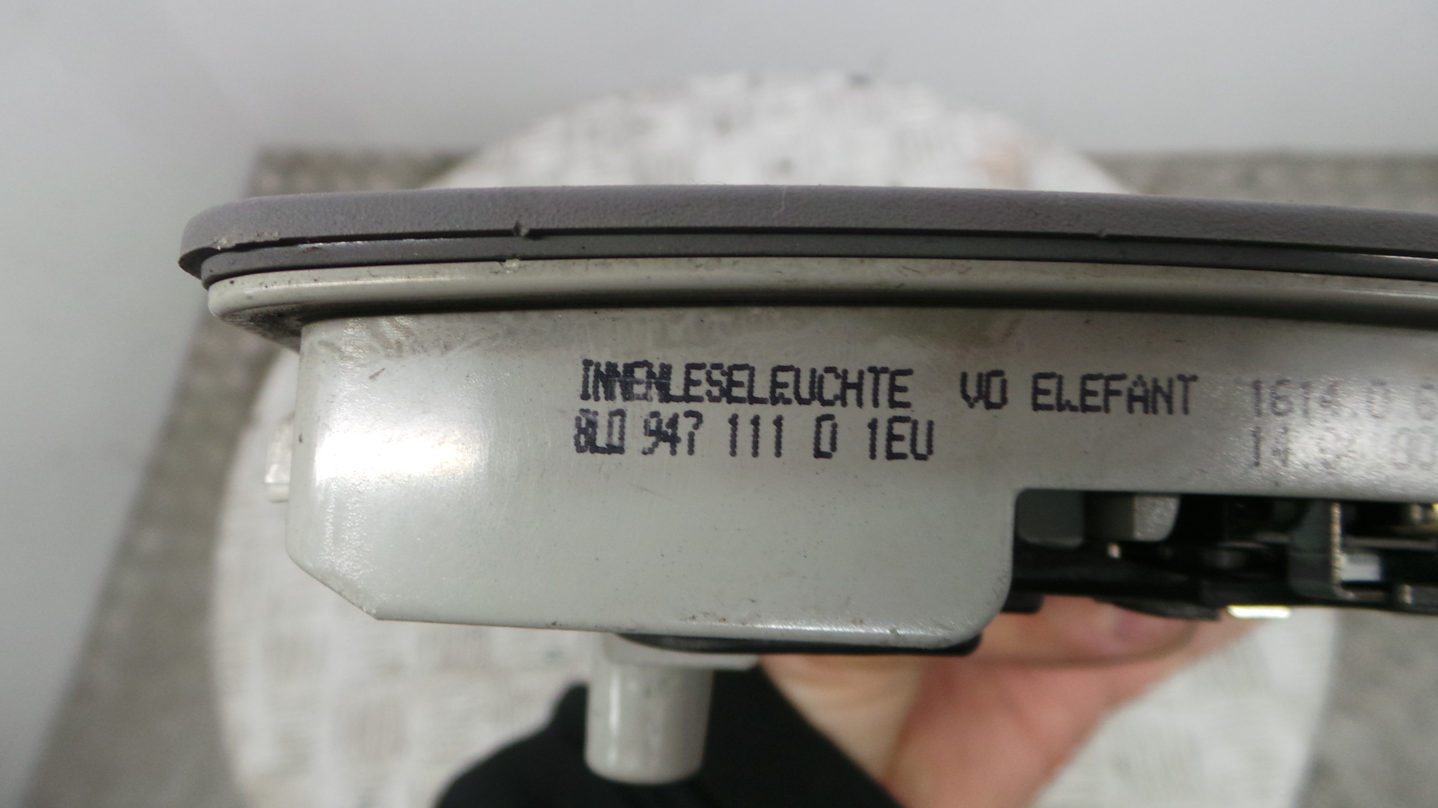 Plafonier Teto 8L0947111D - AUDI A3 (8L1)-36269411