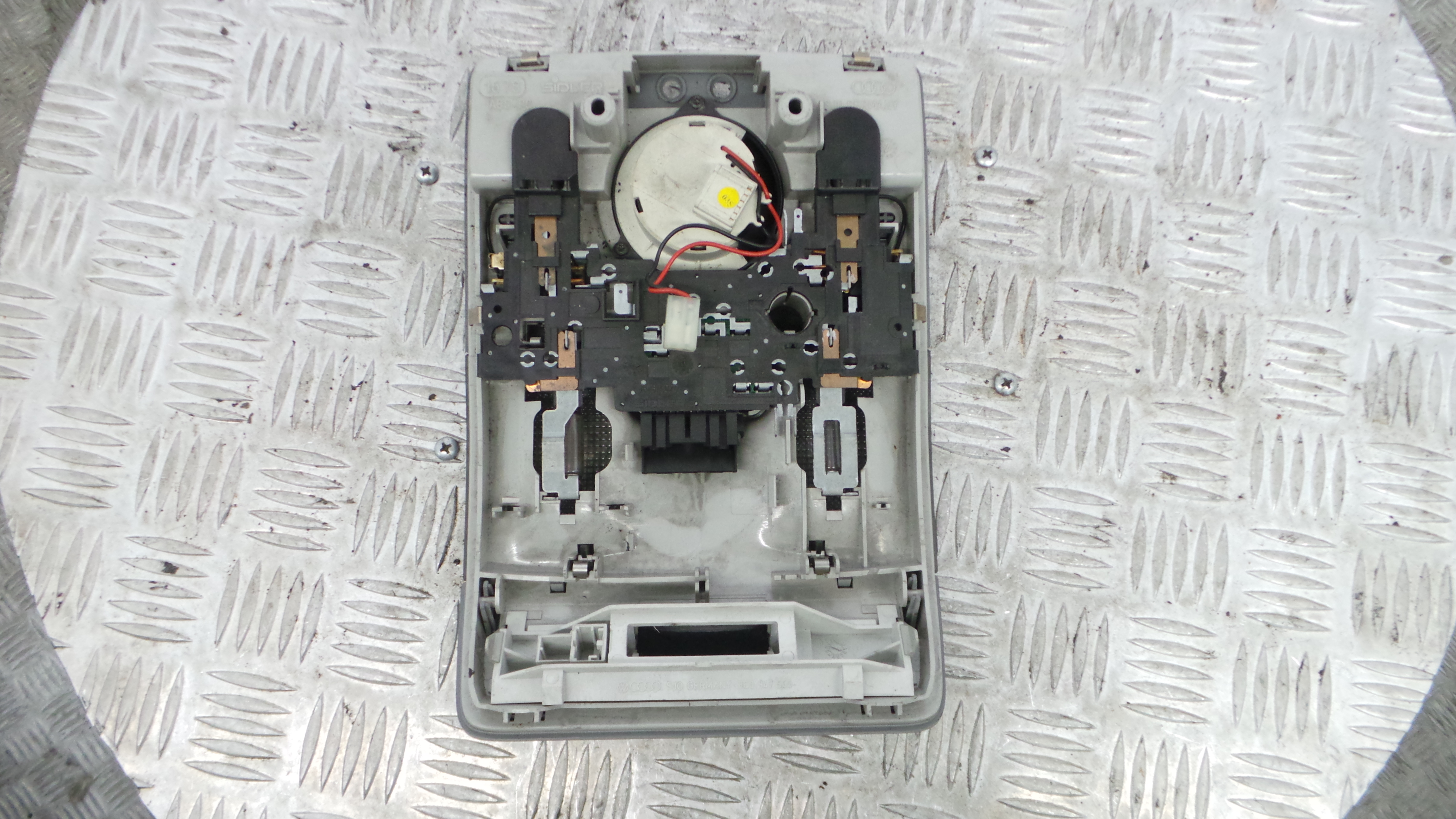 Plafonier Teto 8E0947135BK - AUDI A3 (8P1)-36269420