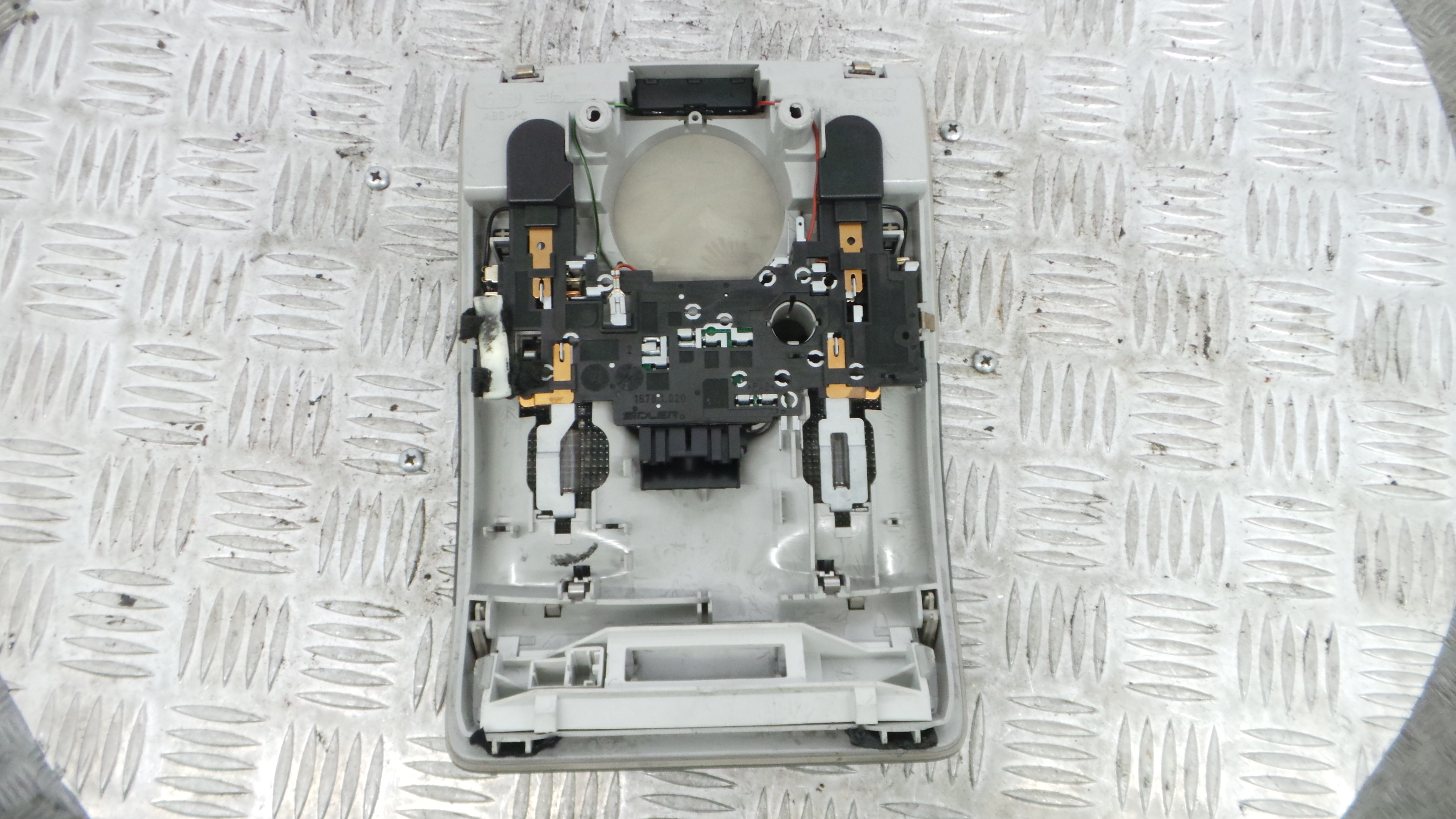 Plafonier Teto 8E0947135E - AUDI A4 B6 (8E2)-36269423