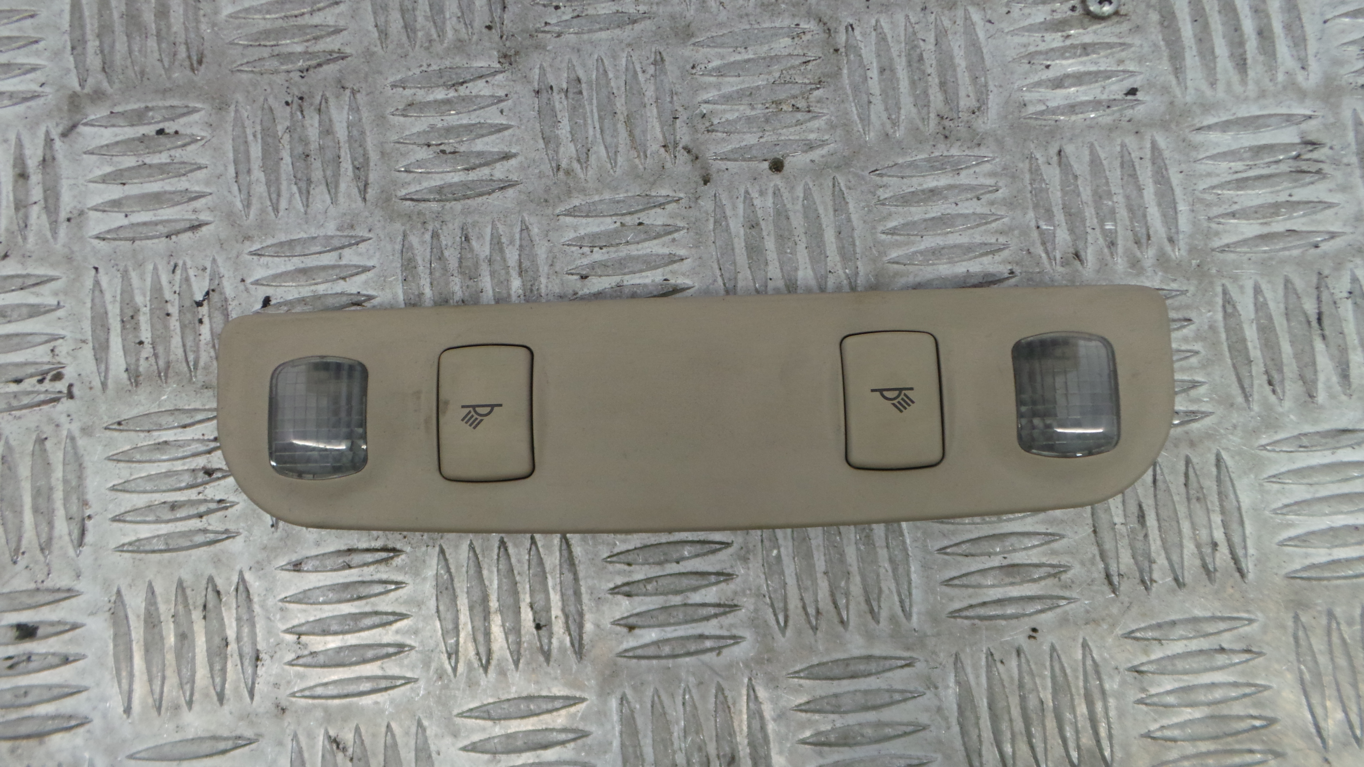 Plafonier Teto 8E0947111A - AUDI A4 B6 (8E2)-36269478