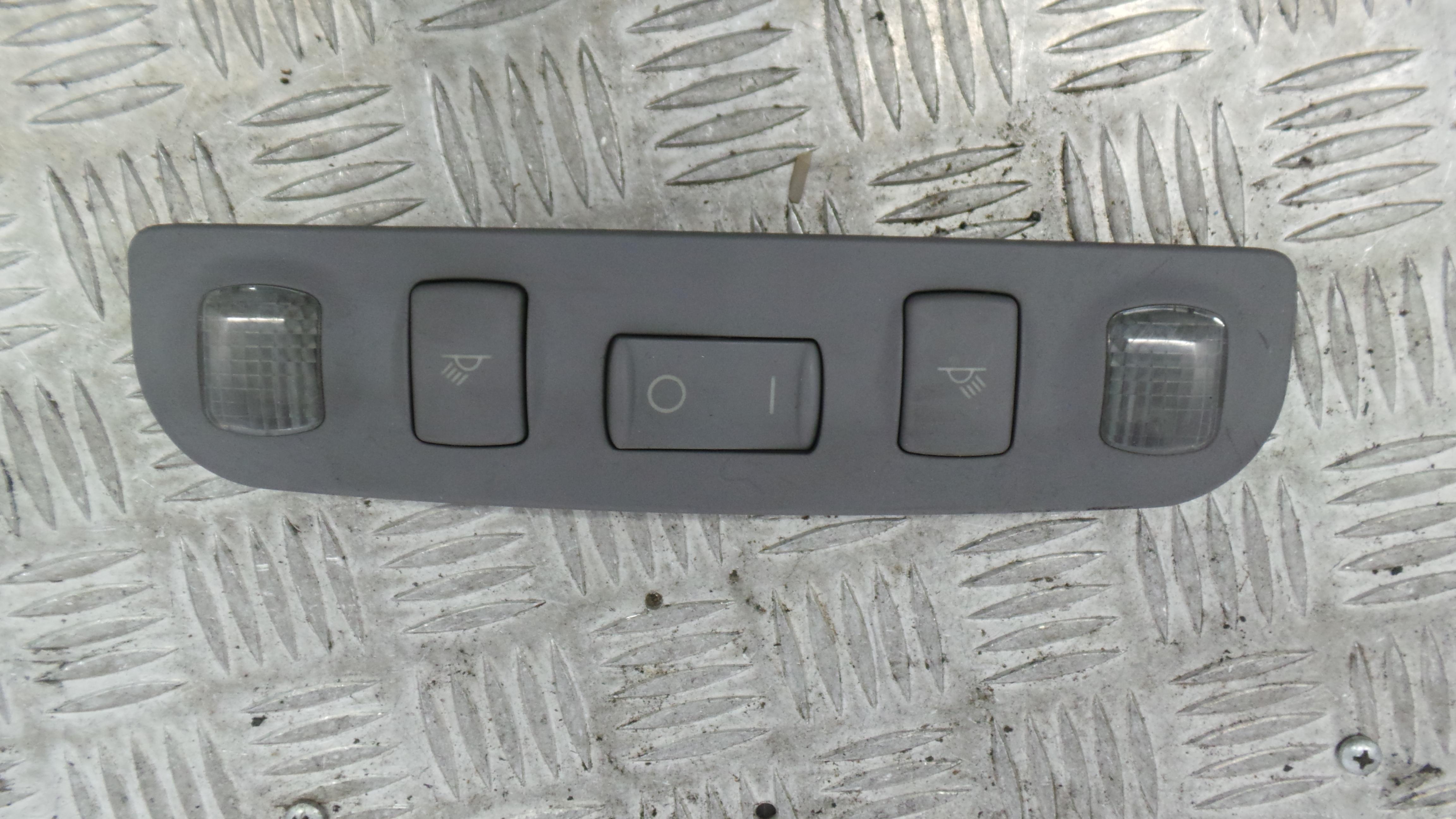 Plafonier Teto 8L4947111 - AUDI A3 (8L1)-36269487