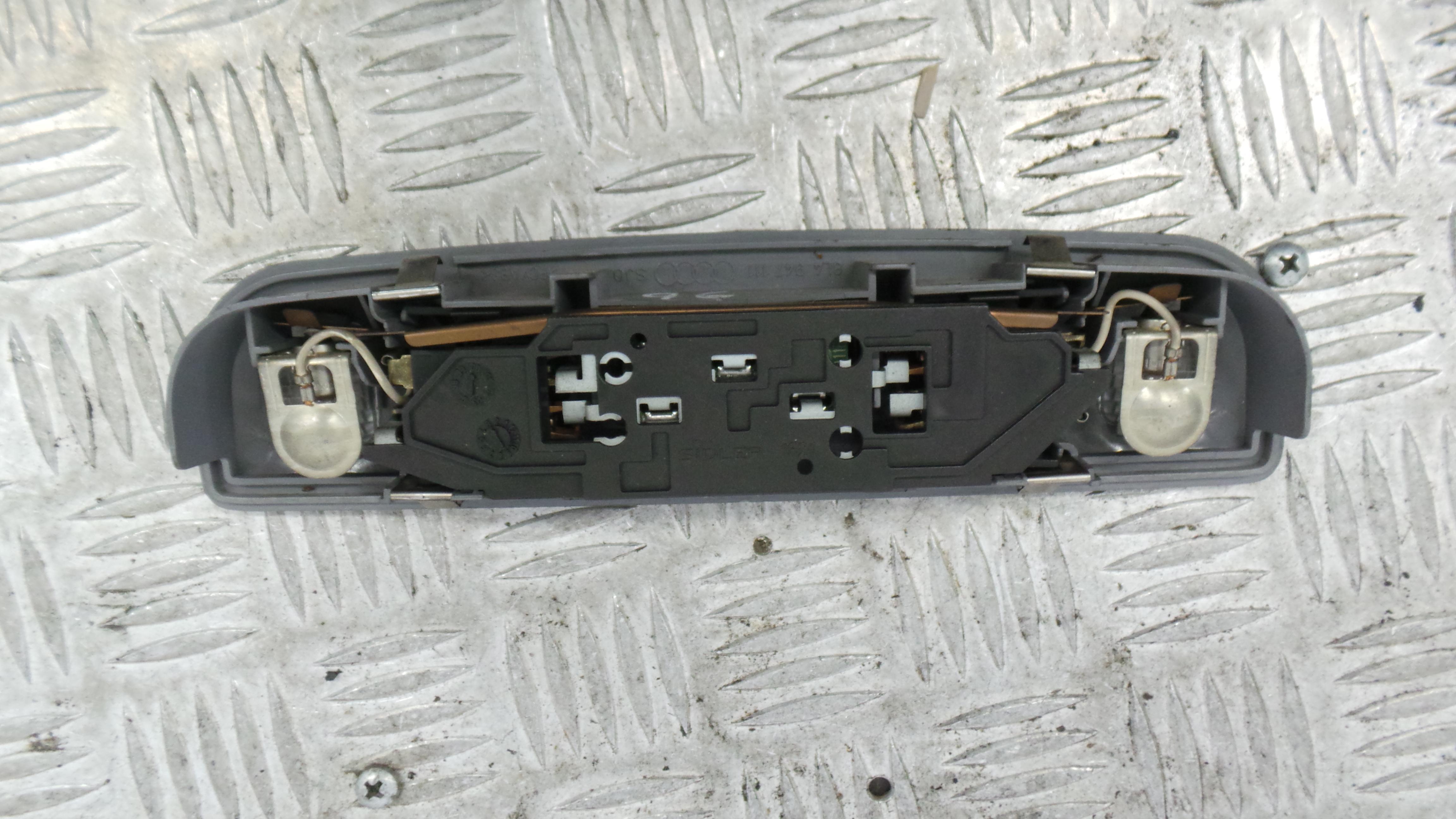 Plafonier Teto 8L4947111 - AUDI A3 (8L1)-36269487