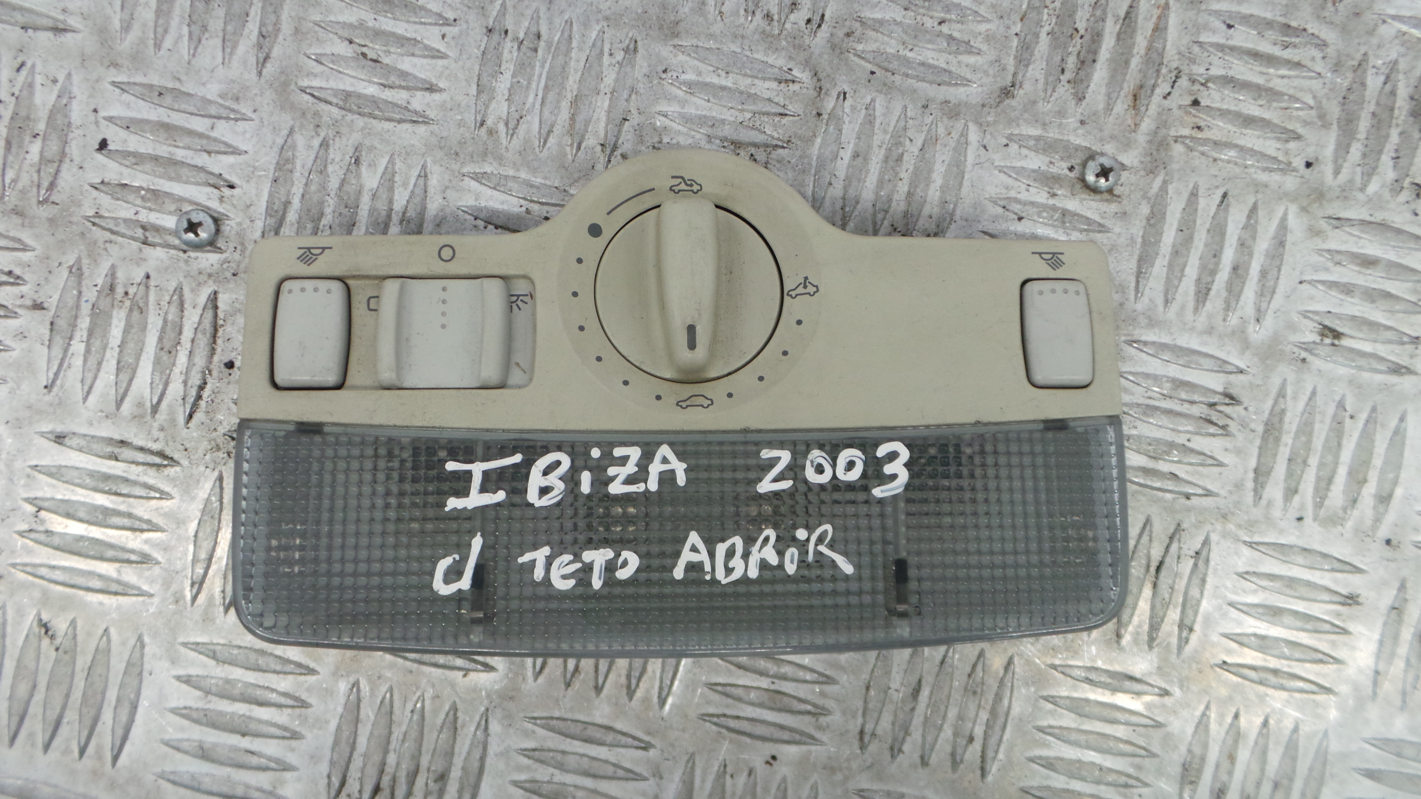 Plafonier Teto 1J0947105 - SEAT IBIZA III (6L1), IBIZA Mk III (6L1)-36269499