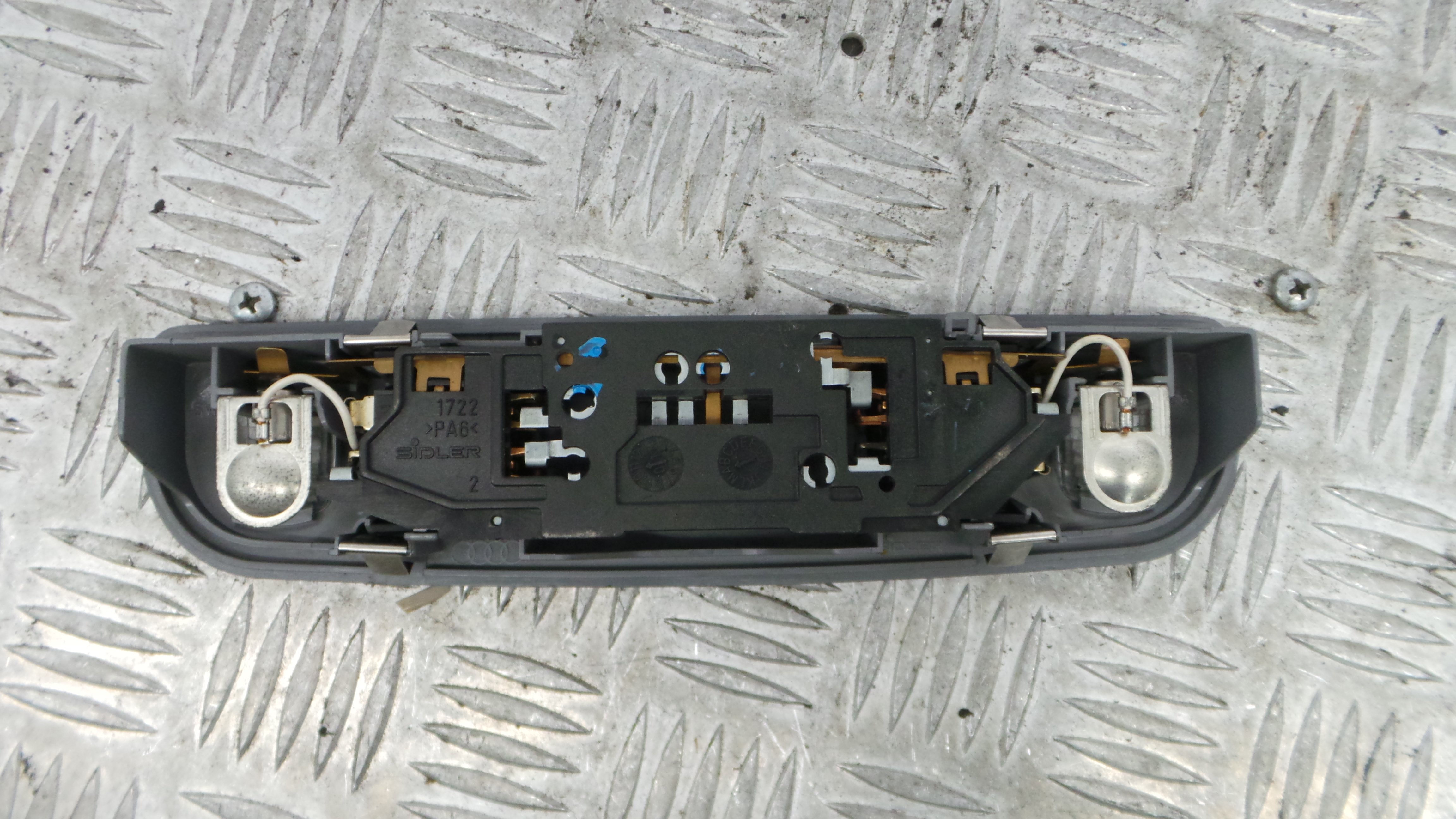 Plafonier Teto 8E0947111A - AUDI A4 B6 (8E2)-36269505