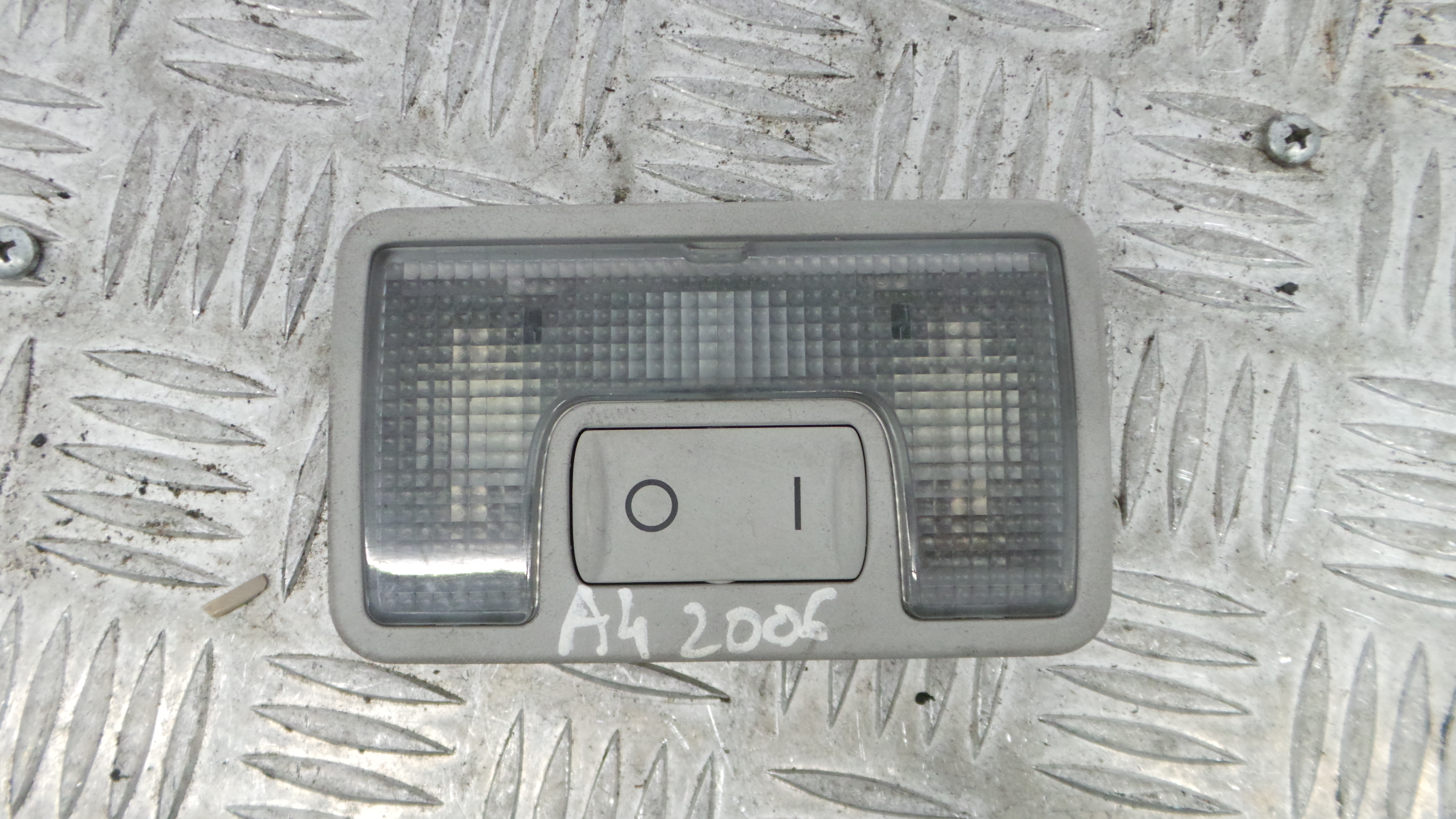 Plafonier Teto 4B9947123 - AUDI A4 B7 (8EC)-36269517