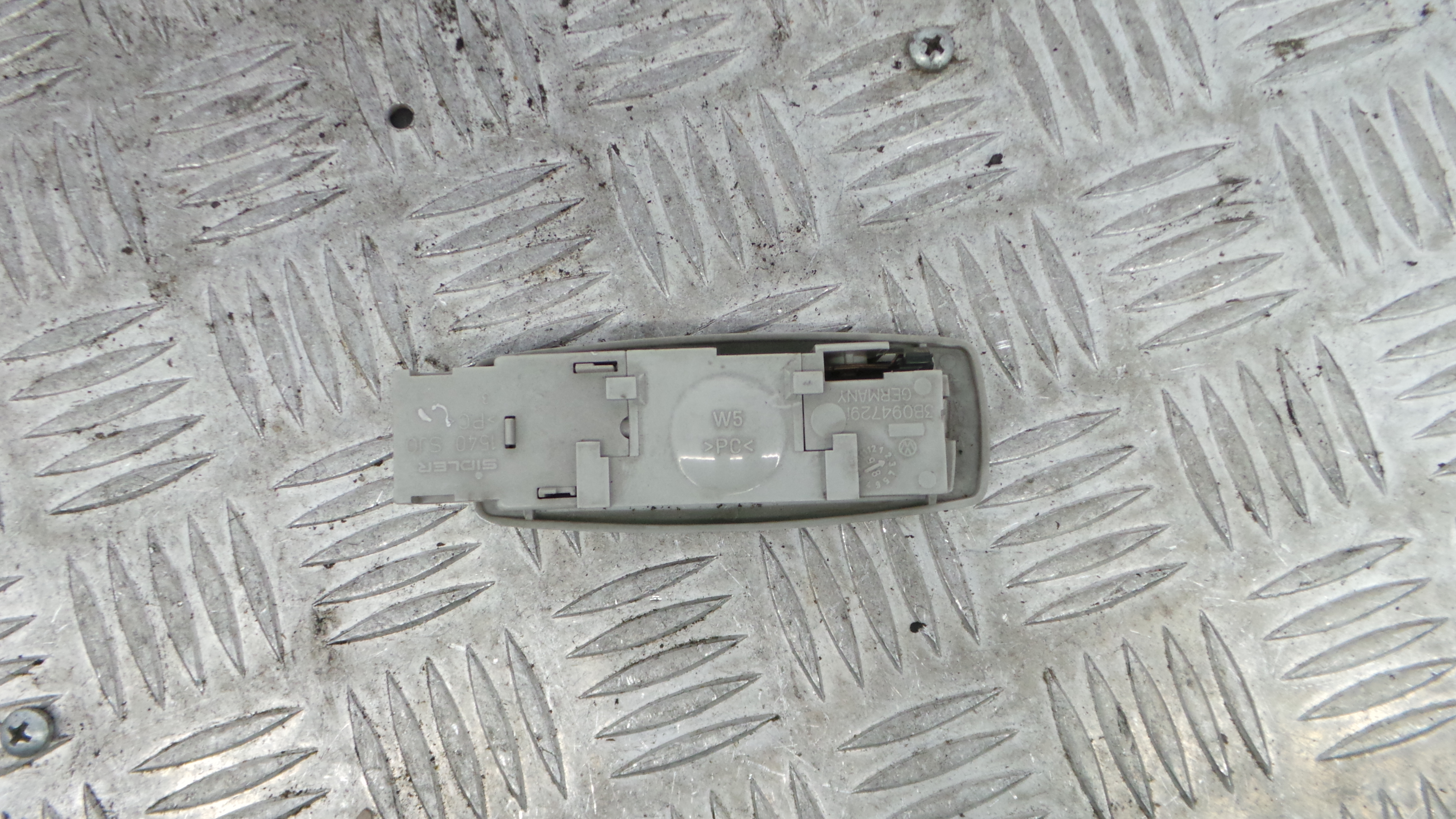 Luz Interior 3B0947291 - VW GOLF IV (1J1), GOLF Mk IV (1J1)-36269554