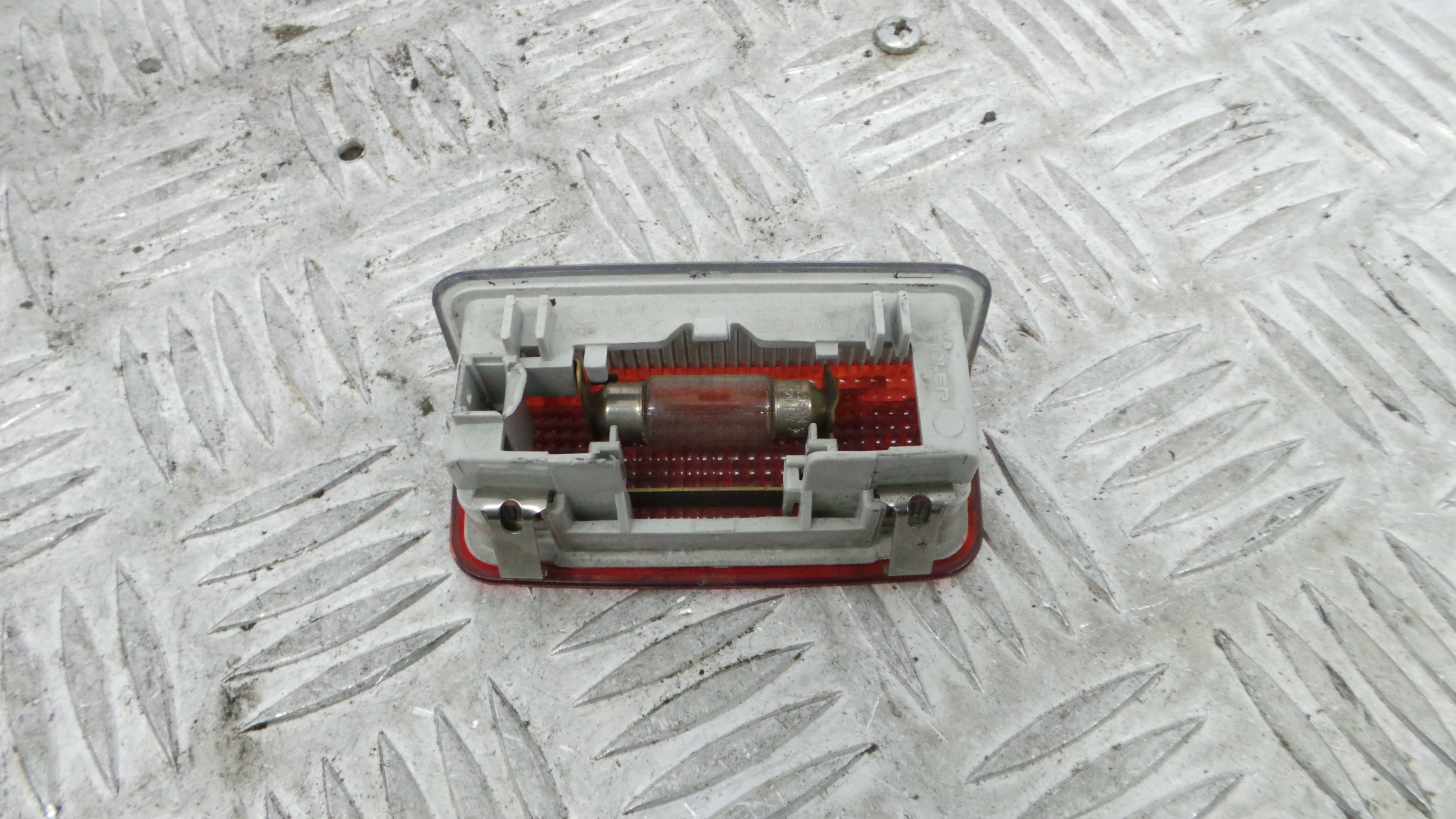 Luz Interior 4B9947113 - AUDI A4 B6 (8E2)-36269575