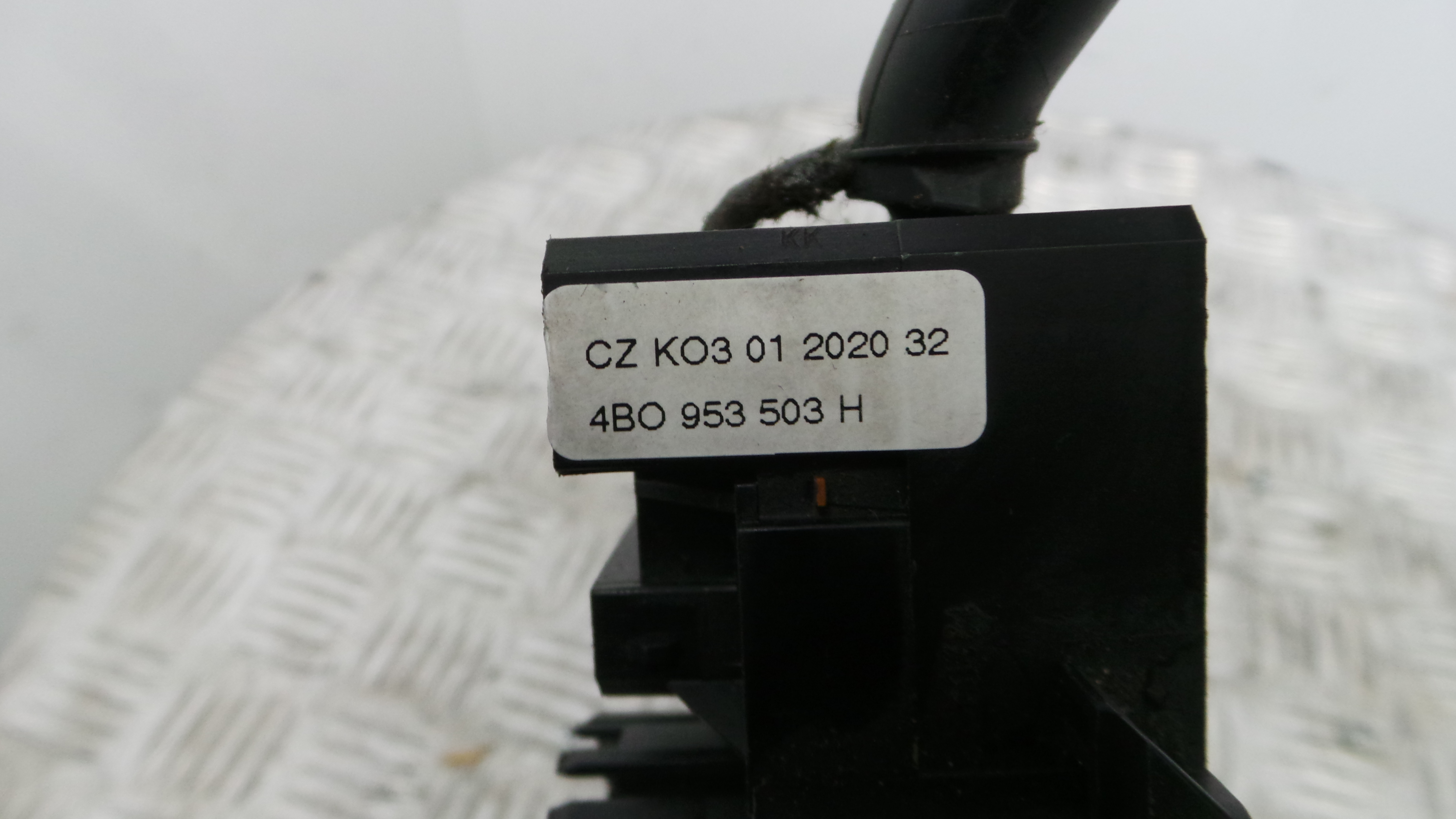 Manete / Comando dos Piscas 8L0953513G - VW GOLF IV (1J1), GOLF Mk IV (1J1)-36270278