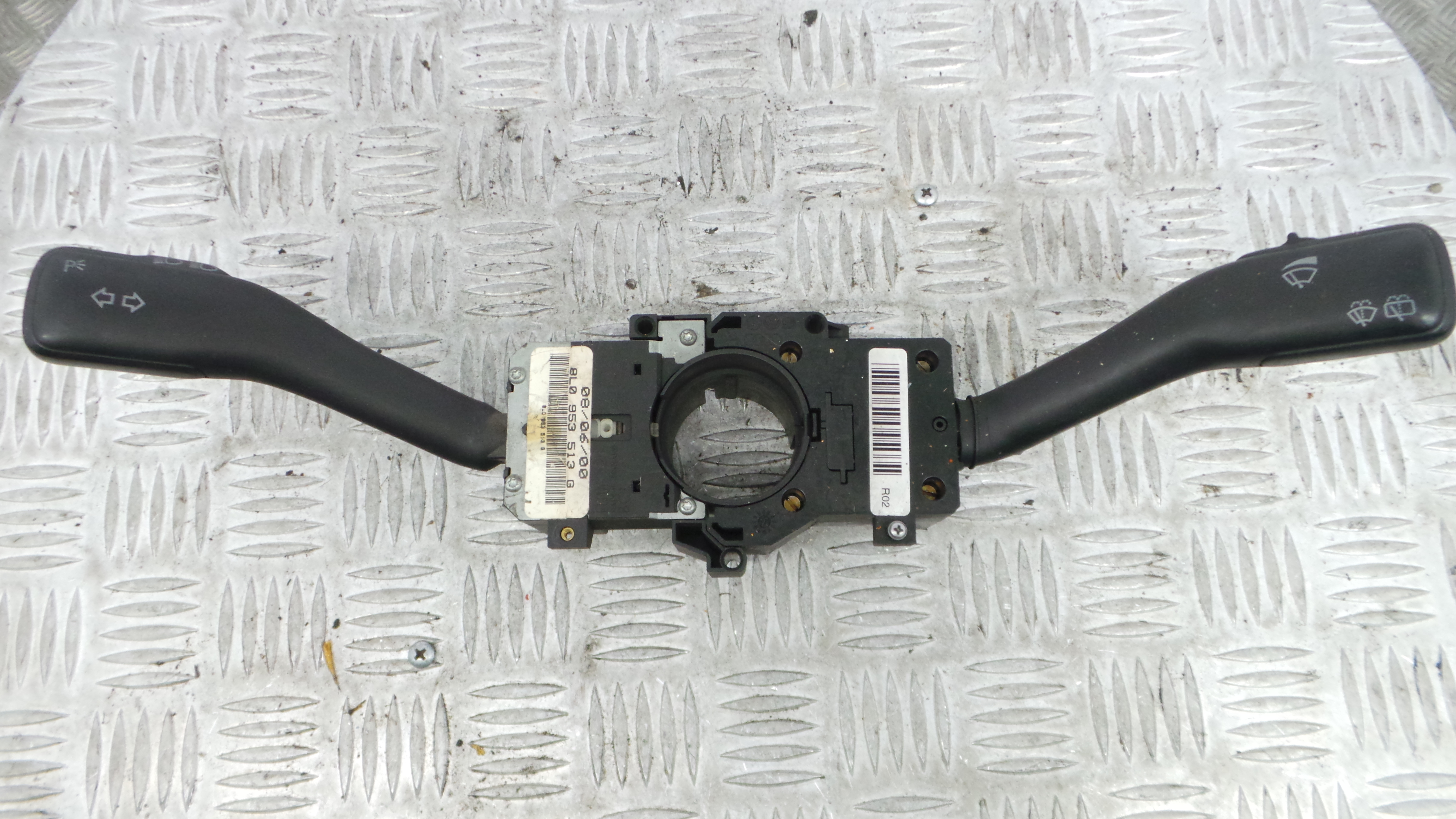 Manete / Comando dos Piscas 8L0953513G - VW GOLF IV (1J1), GOLF Mk IV (1J1)-36270388