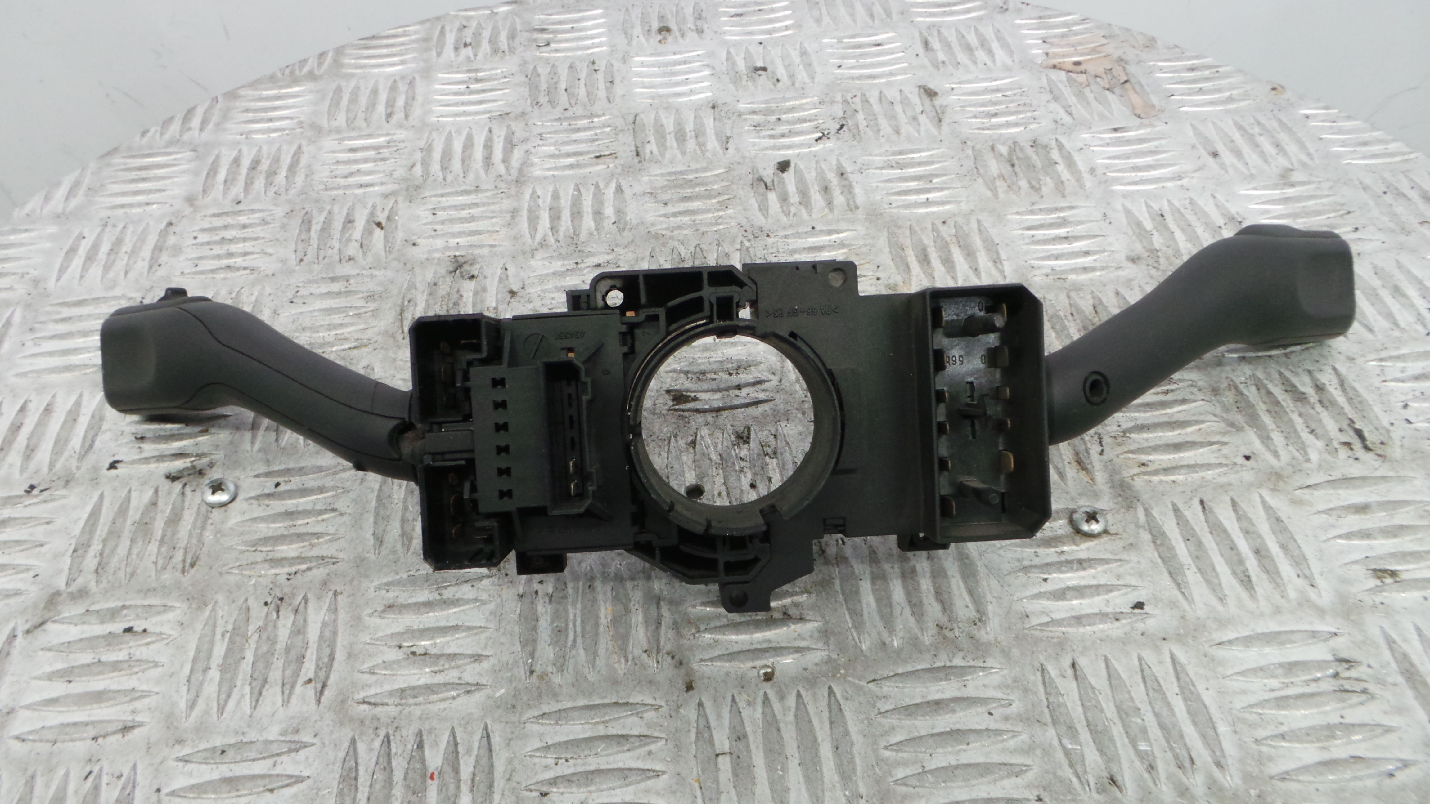 Manete / Comando dos Piscas 8L0953513G - VW GOLF IV (1J1), GOLF Mk IV (1J1)-36270388