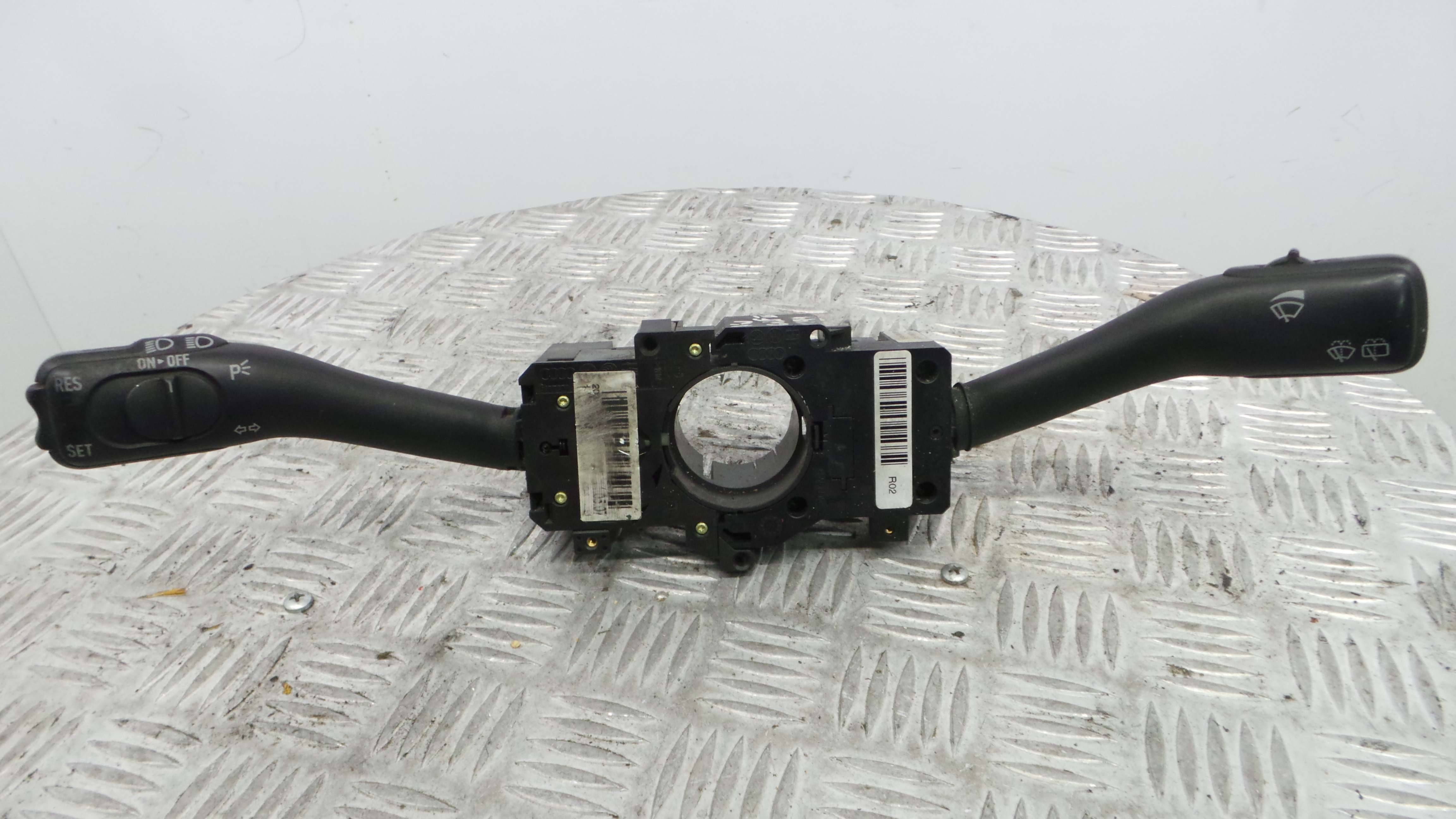 Manete / Comando dos Piscas 4B0953503F - VW GOLF IV (1J1), GOLF Mk IV (1J1)-36270477