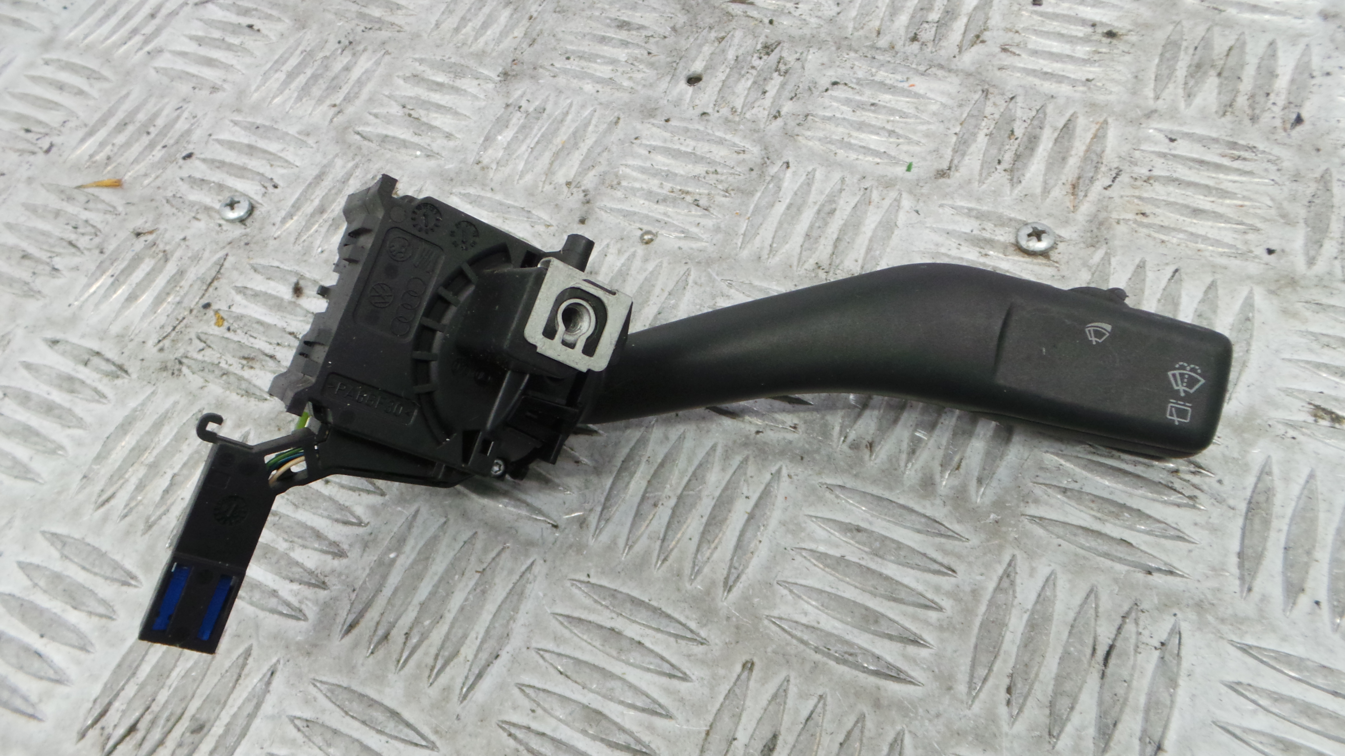 Comando de Limpa Para Brisas 1K0953519 - VW GOLF V (1K1)-36270498