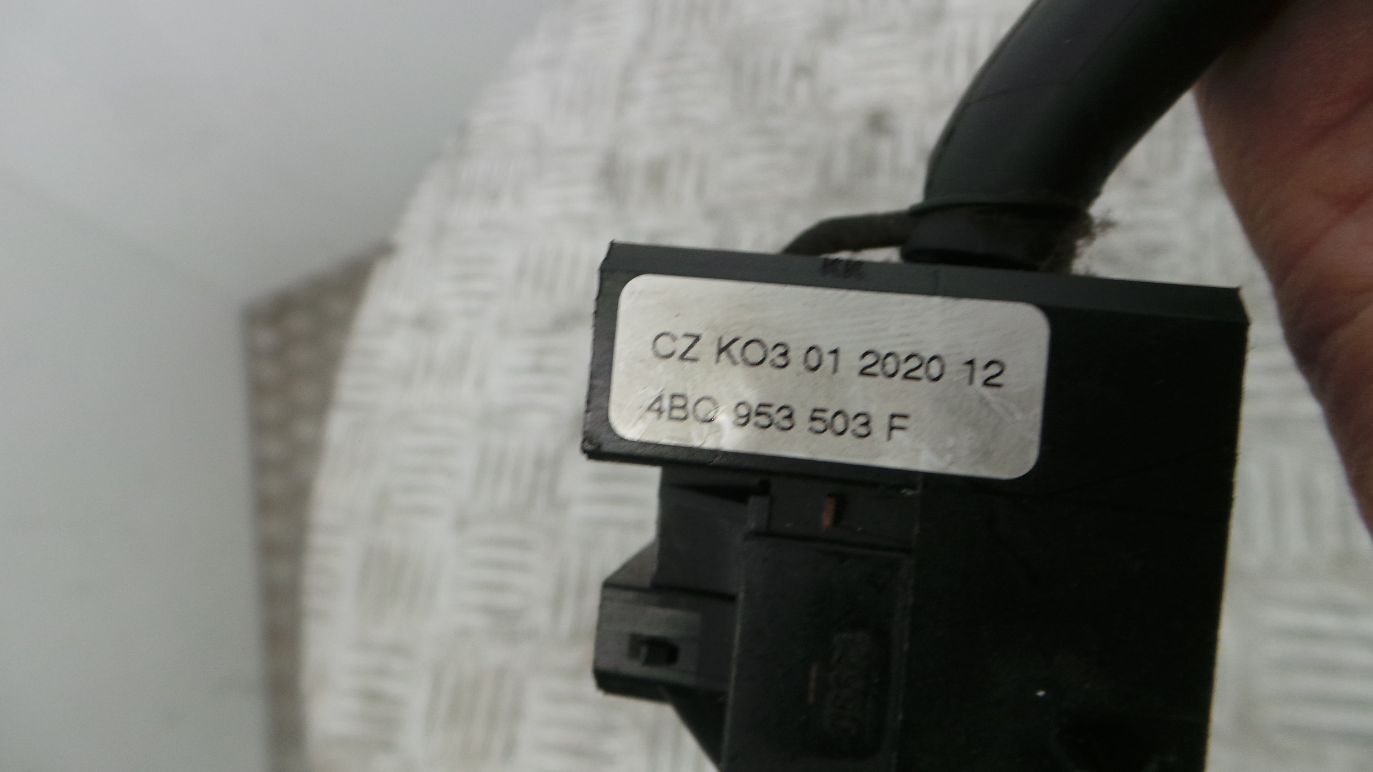 Comando de Limpa Para Brisas 4B0953503F - VW PASSAT B5 (3B2)-36270514