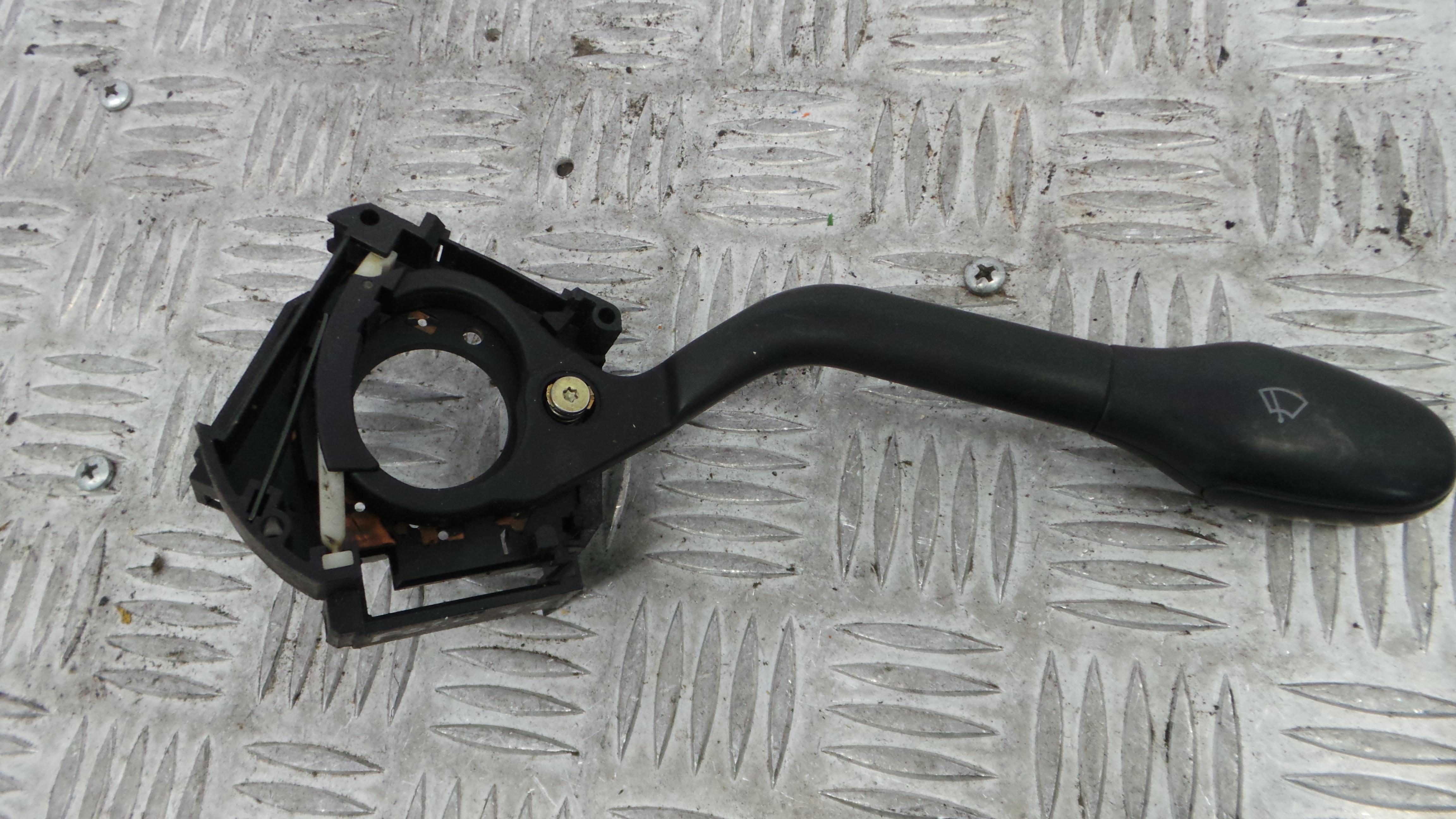 Comando de Limpa Para Brisas 6N0953503D - VW POLO III (6N1)-36270544