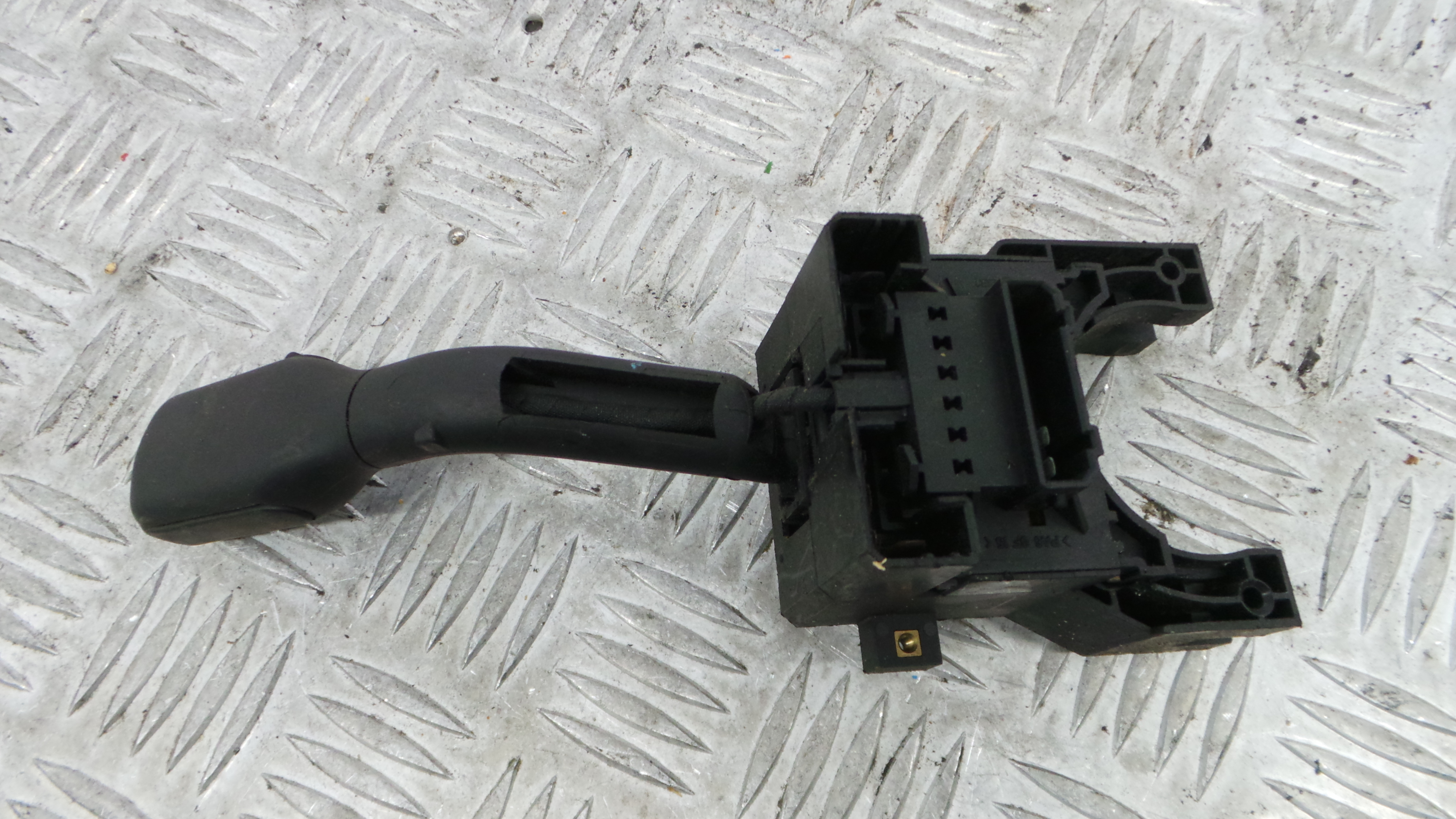 Comando de Limpa Para Brisas 8D0953505A - VW PASSAT B5.5 (3B3)-36270635