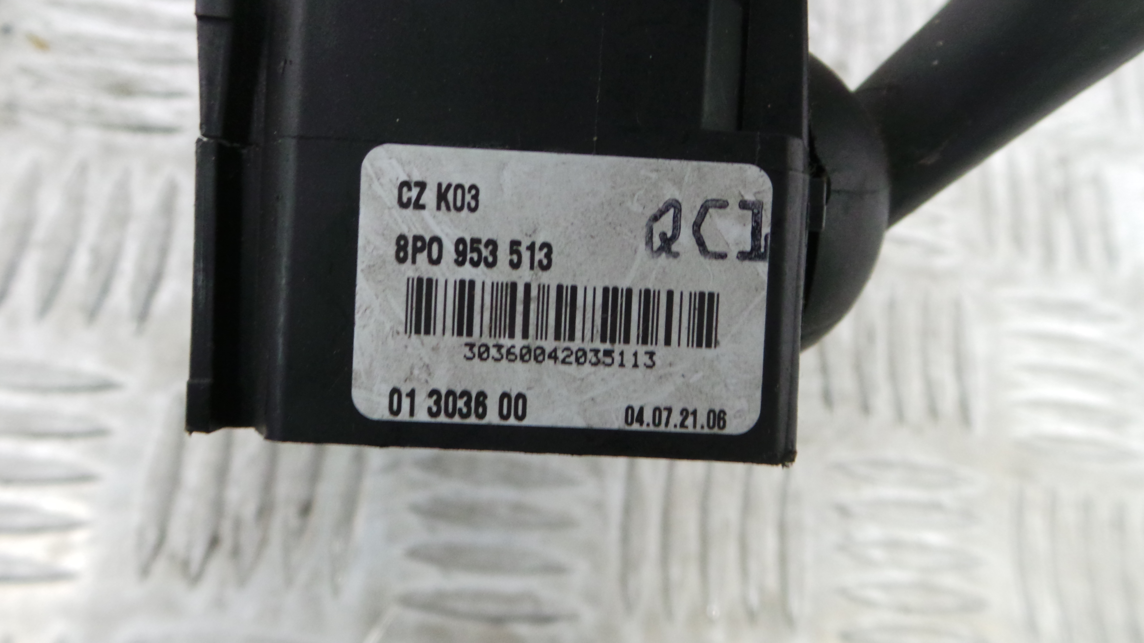 Manete / Comando dos Piscas 8P0953513 - AUDI A3 (8P1)-36270714