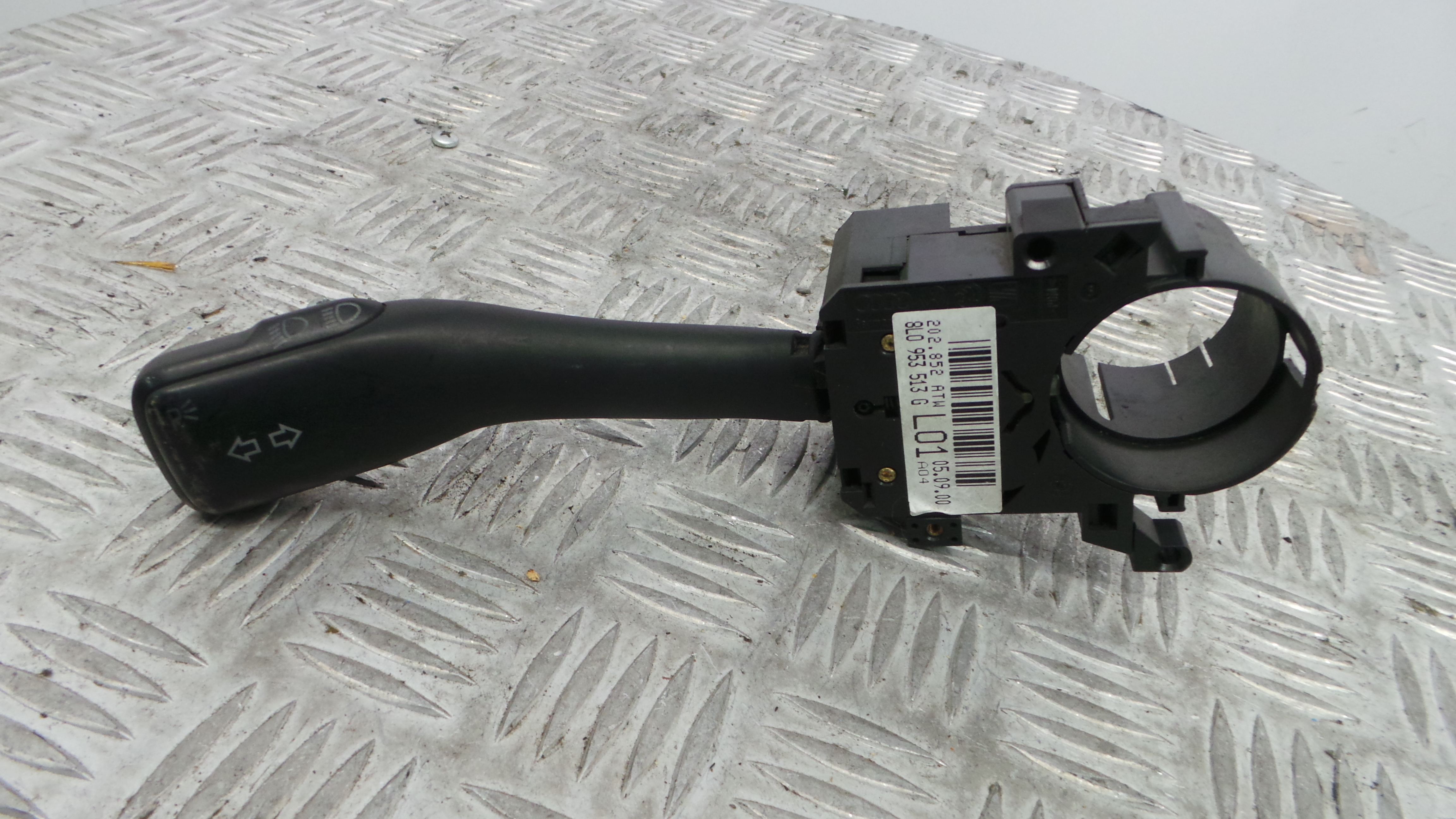 Manete / Comando dos Piscas 8L0953513G - SEAT LEON (1M1)-36270776