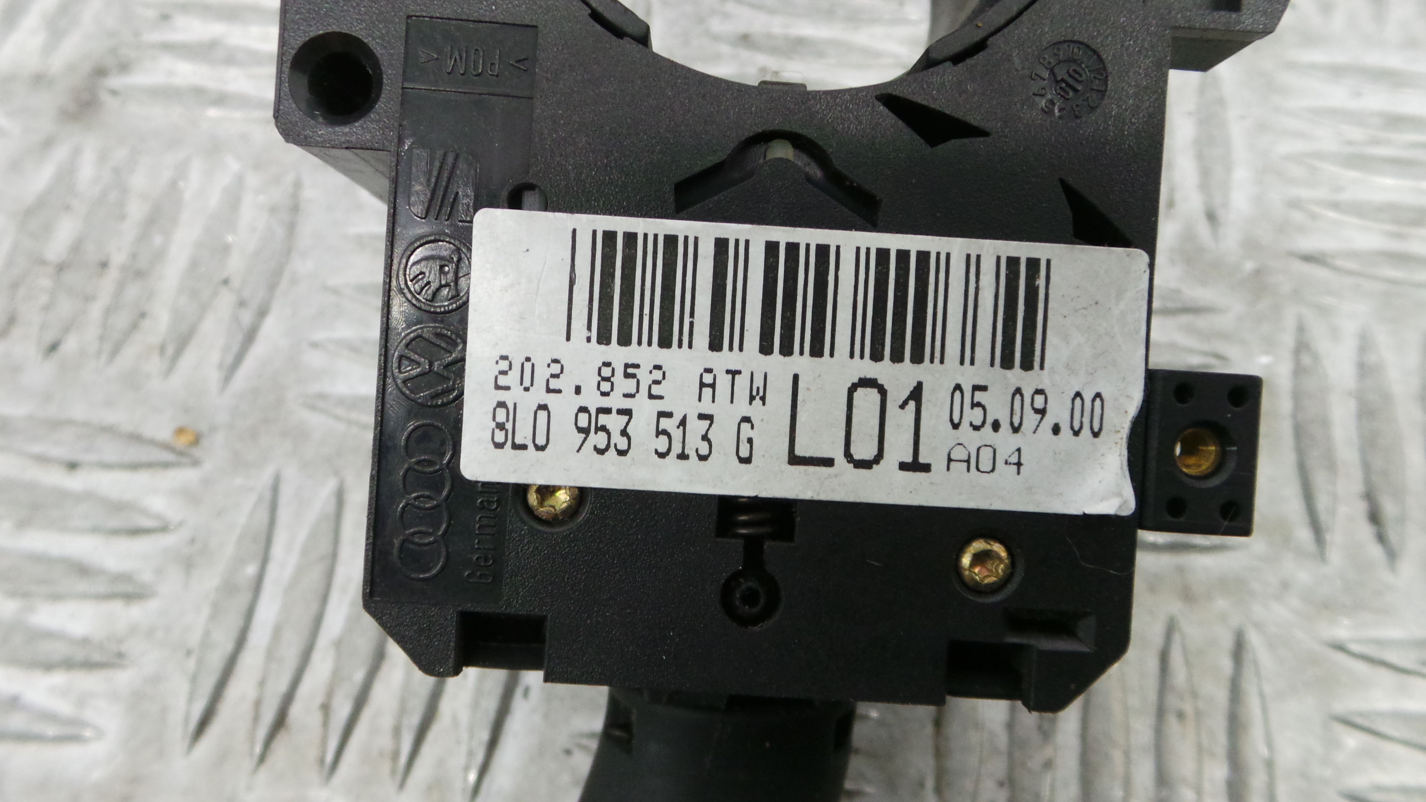 Manete / Comando dos Piscas 8L0953513G - SEAT LEON (1M1)-36270776