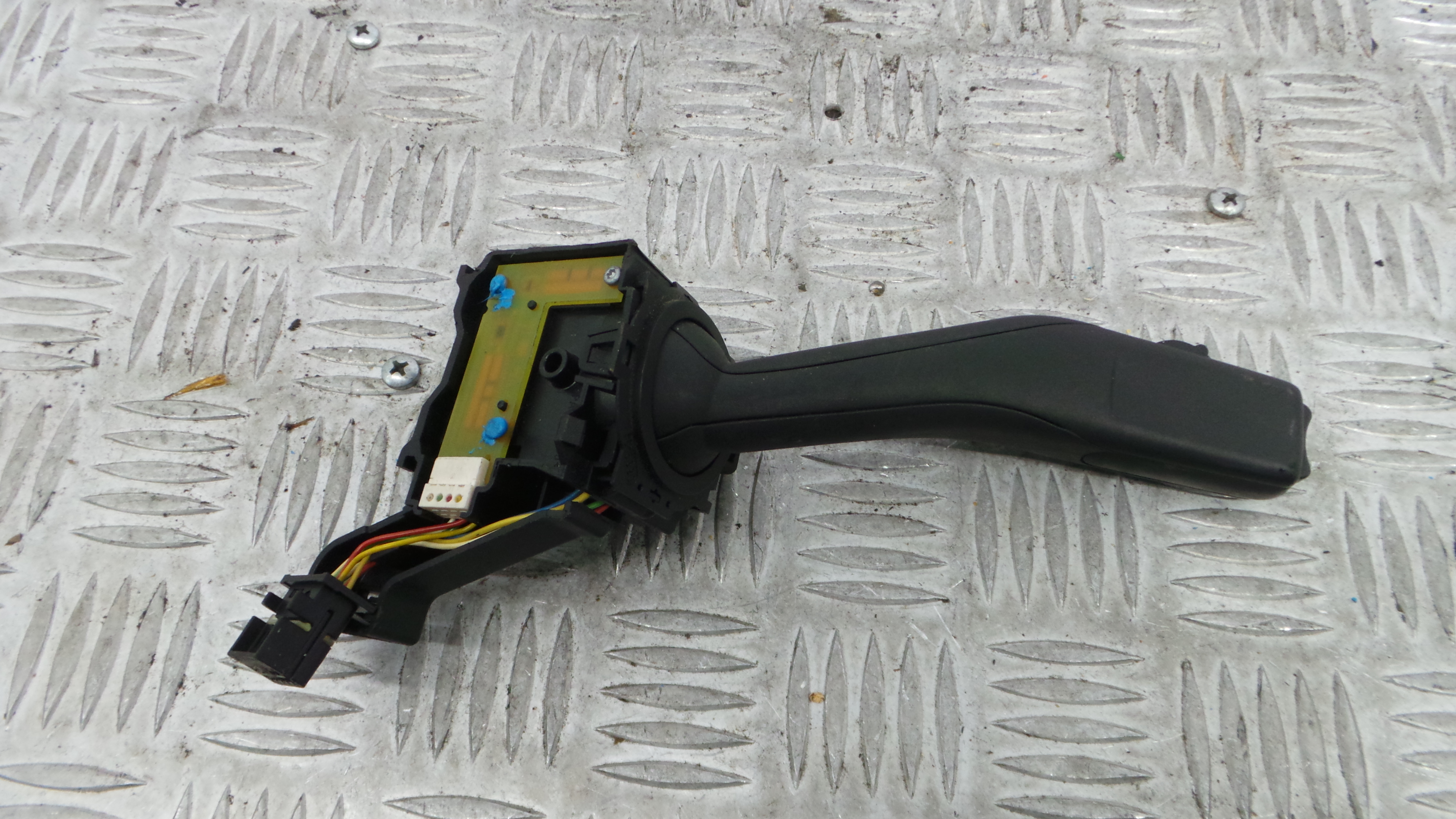 Manete / Comando dos Piscas 1K0953513F - VW GOLF V (1K1)-36270819