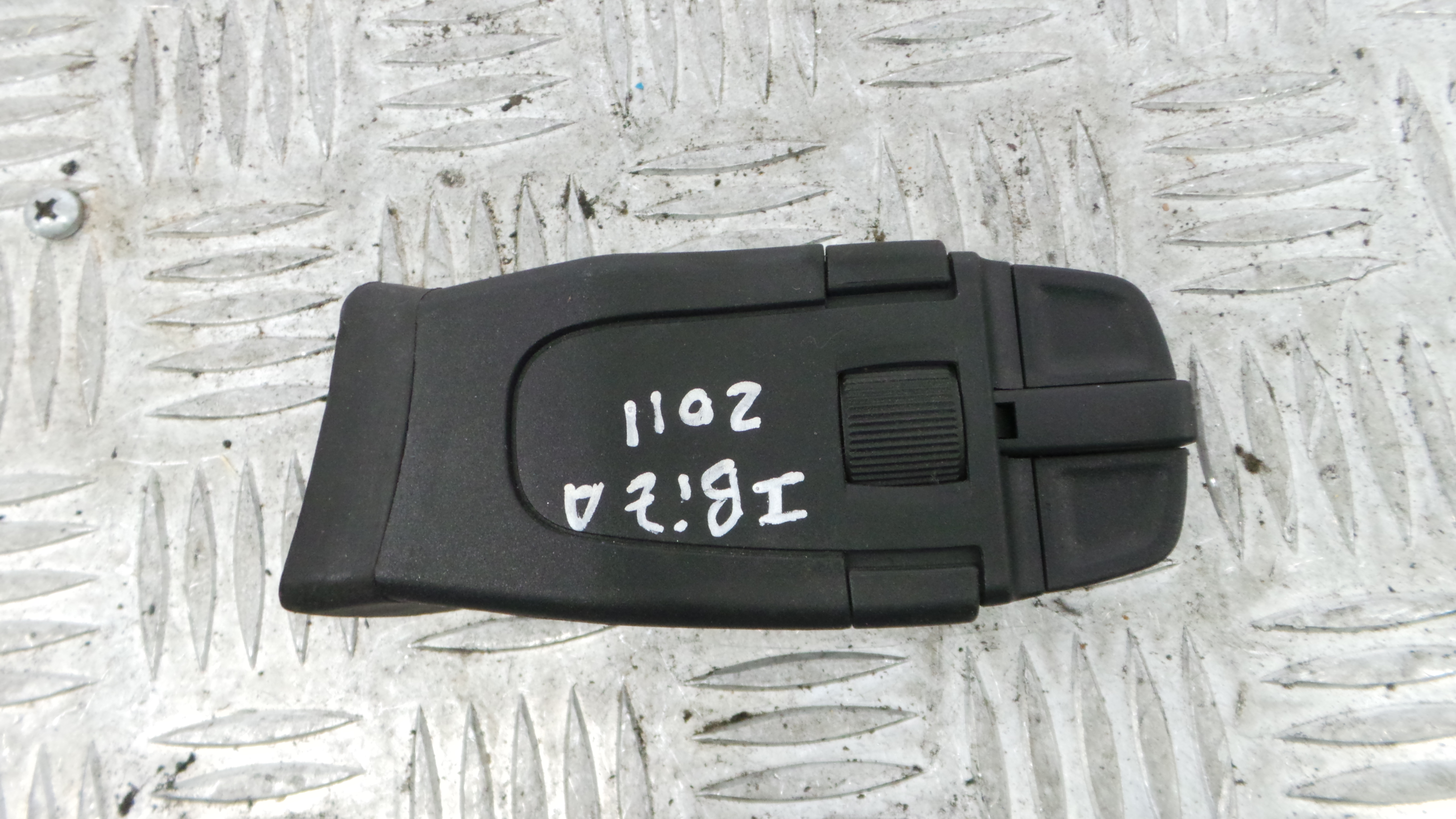 Comando do Rádio 6J0959441 - SEAT IBIZA IV (6J5, 6P1), IBIZA Mk IV (6J5, 6P1)-36270984