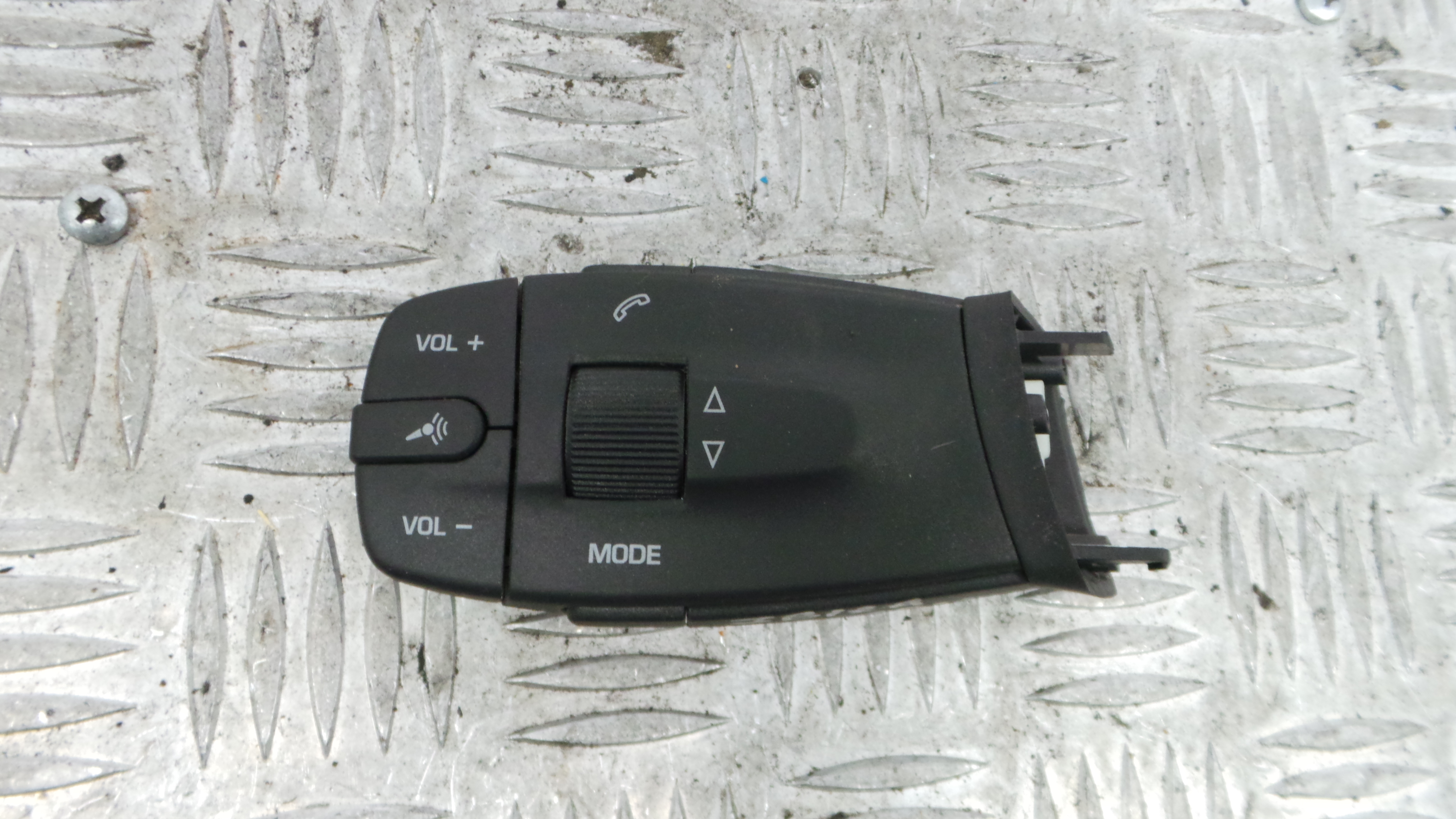 Comando do Rádio 6J0959441A - SEAT IBIZA IV (6J5, 6P1), IBIZA Mk IV (6J5, 6P1)-36270987 Comando do Rádio 6J0959441A - SEAT IBIZA IV (6J5, 6P1), IBIZA Mk IV (6J5, 6P1)-36270987