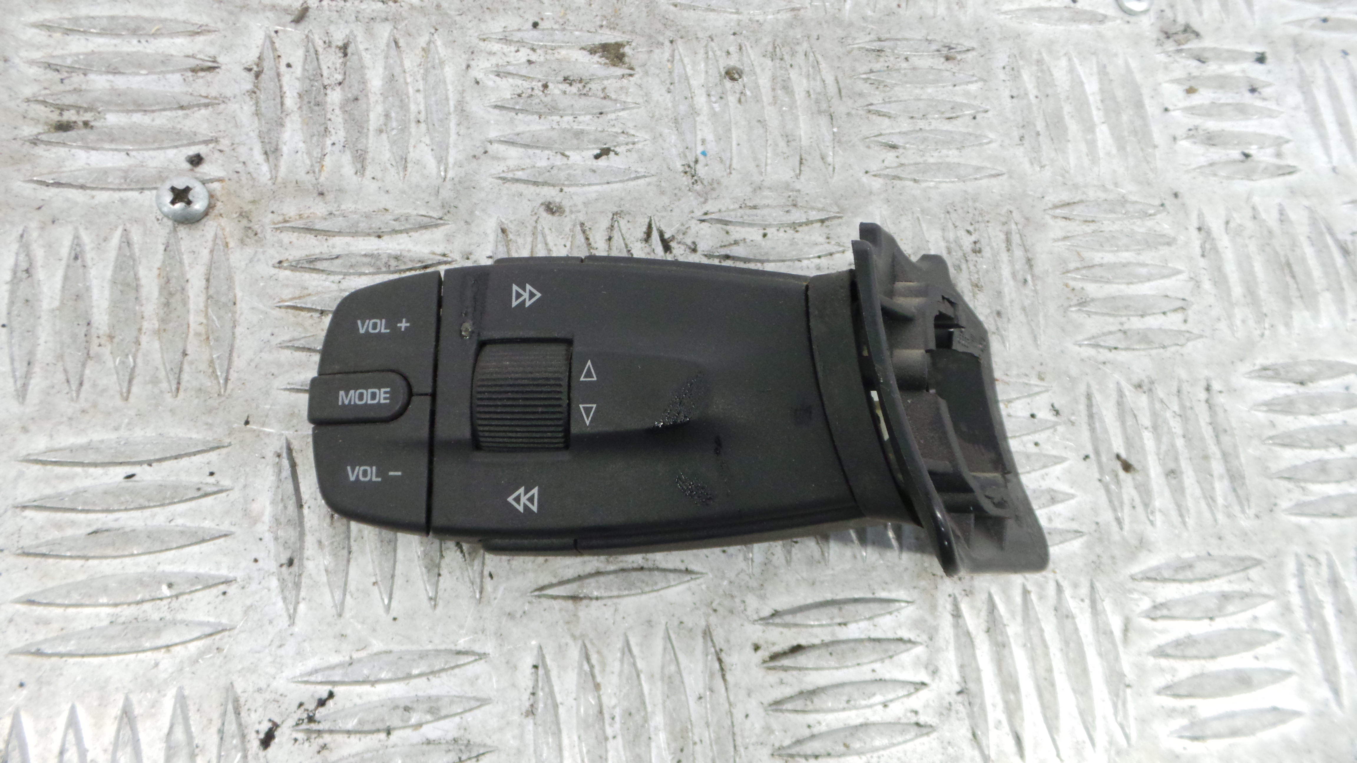 Comando do Rádio 5J0959849 - SEAT IBIZA IV (6J5, 6P1), IBIZA Mk IV (6J5, 6P1)-36270990 Comando do Rádio 5J0959849 - SEAT IBIZA IV (6J5, 6P1), IBIZA Mk IV (6J5, 6P1)-36270990