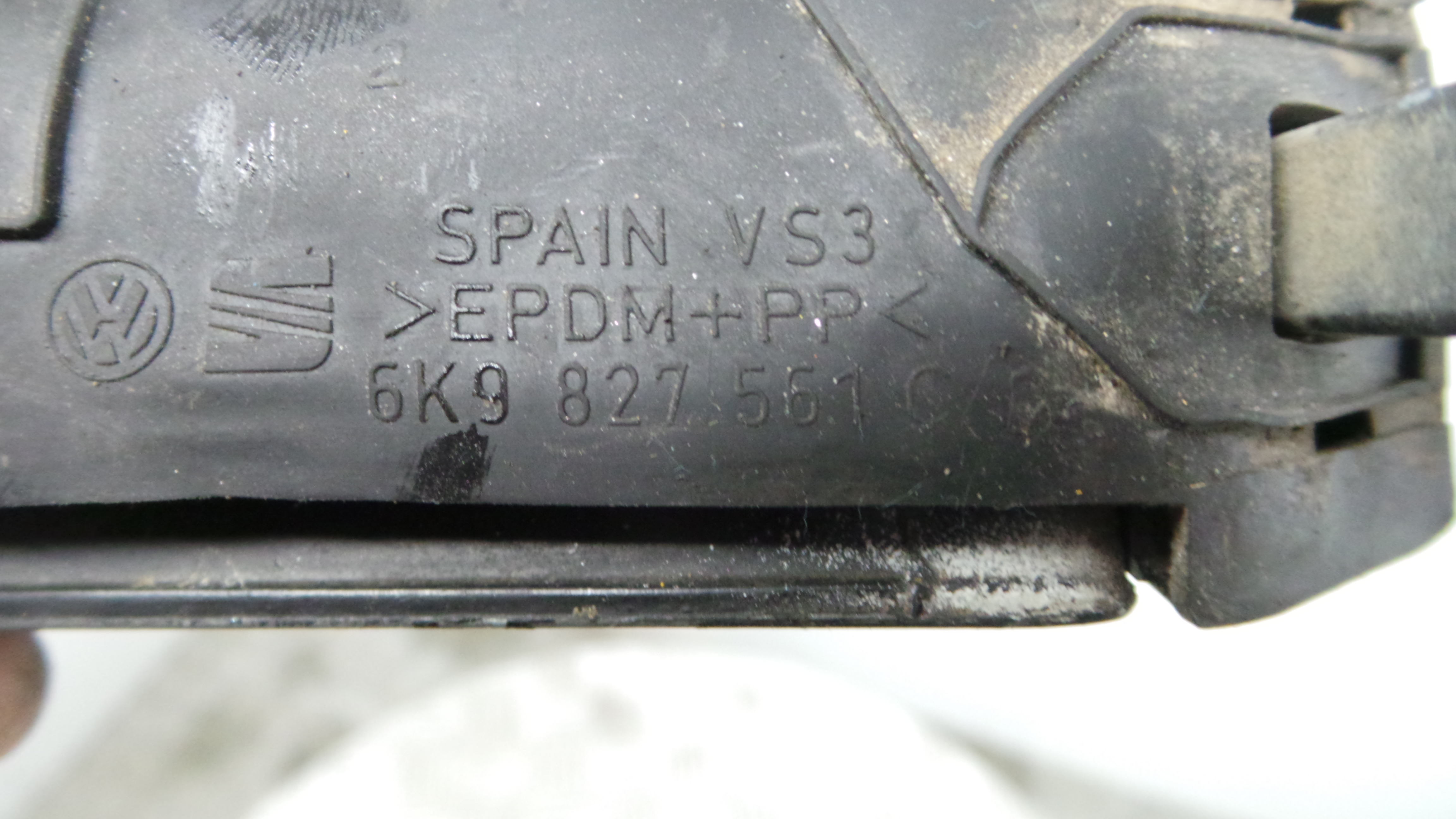 Puxador Exterior da Tampa da Mala 6K9827561C - SEAT INCA (6K9)-36276830