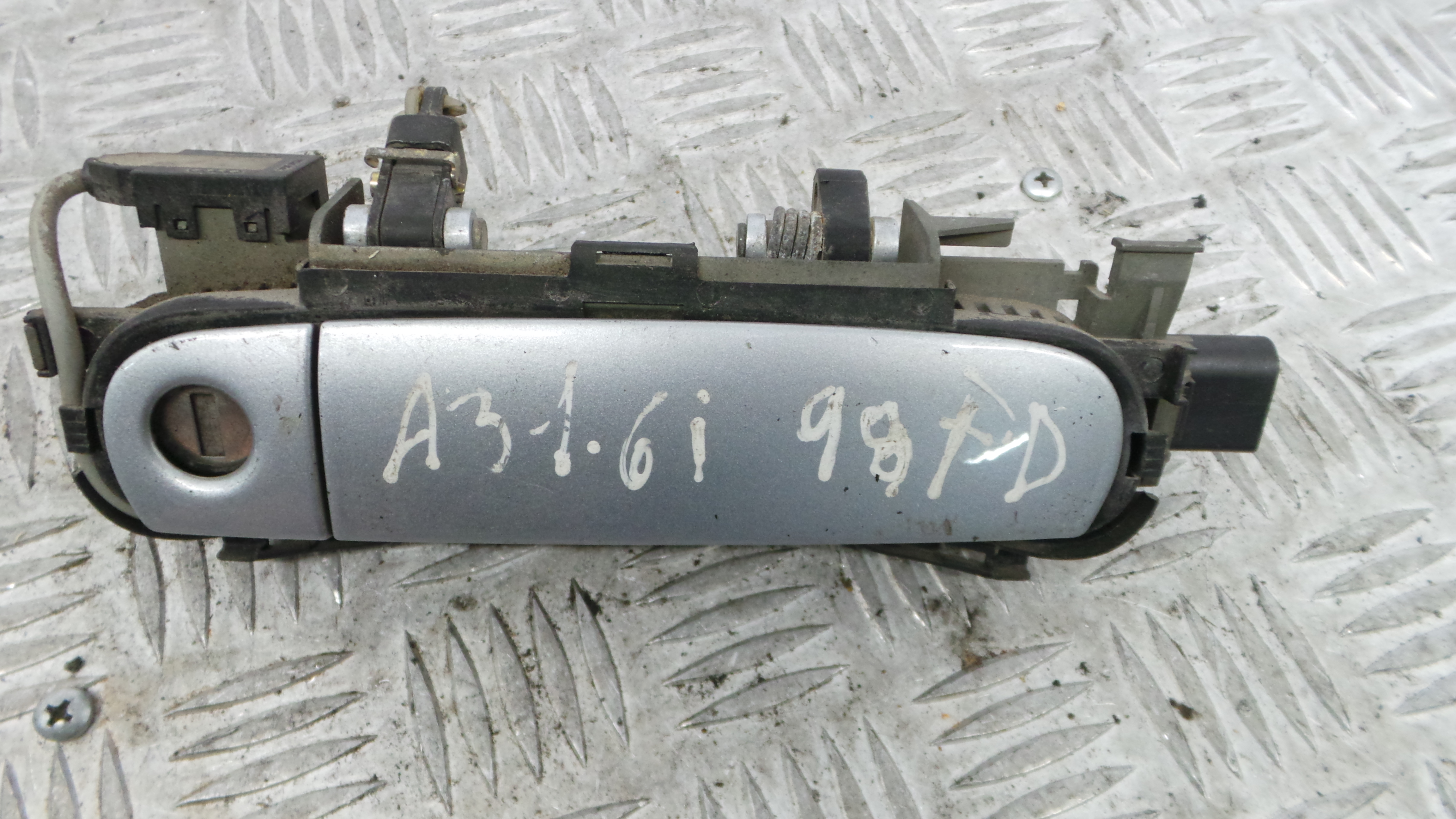 Puxador Exterior Frente Direita  4B2837208 - AUDI A3 (8L1)-36276834