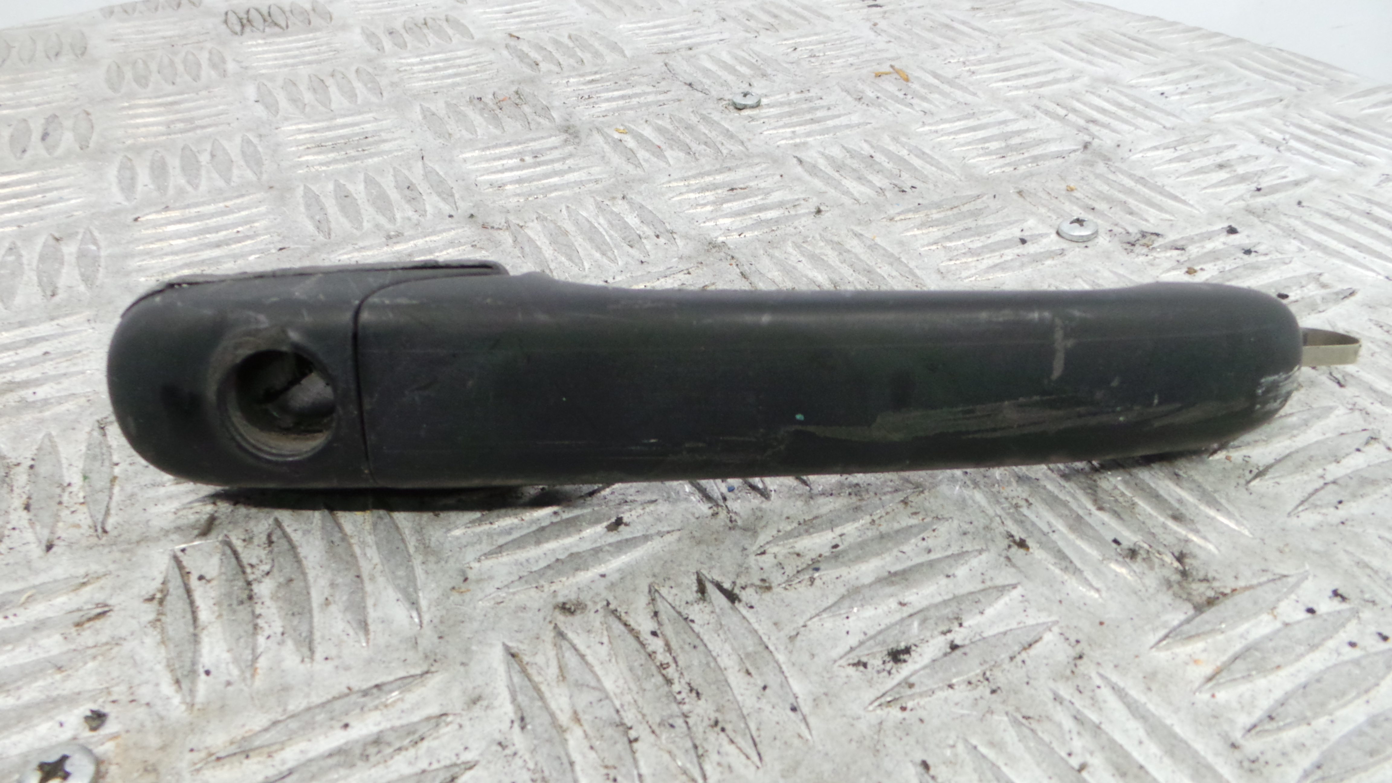 Puxador Exterior Frente Esquerdo 6N0837207B - VW POLO III (6N1)-36277106