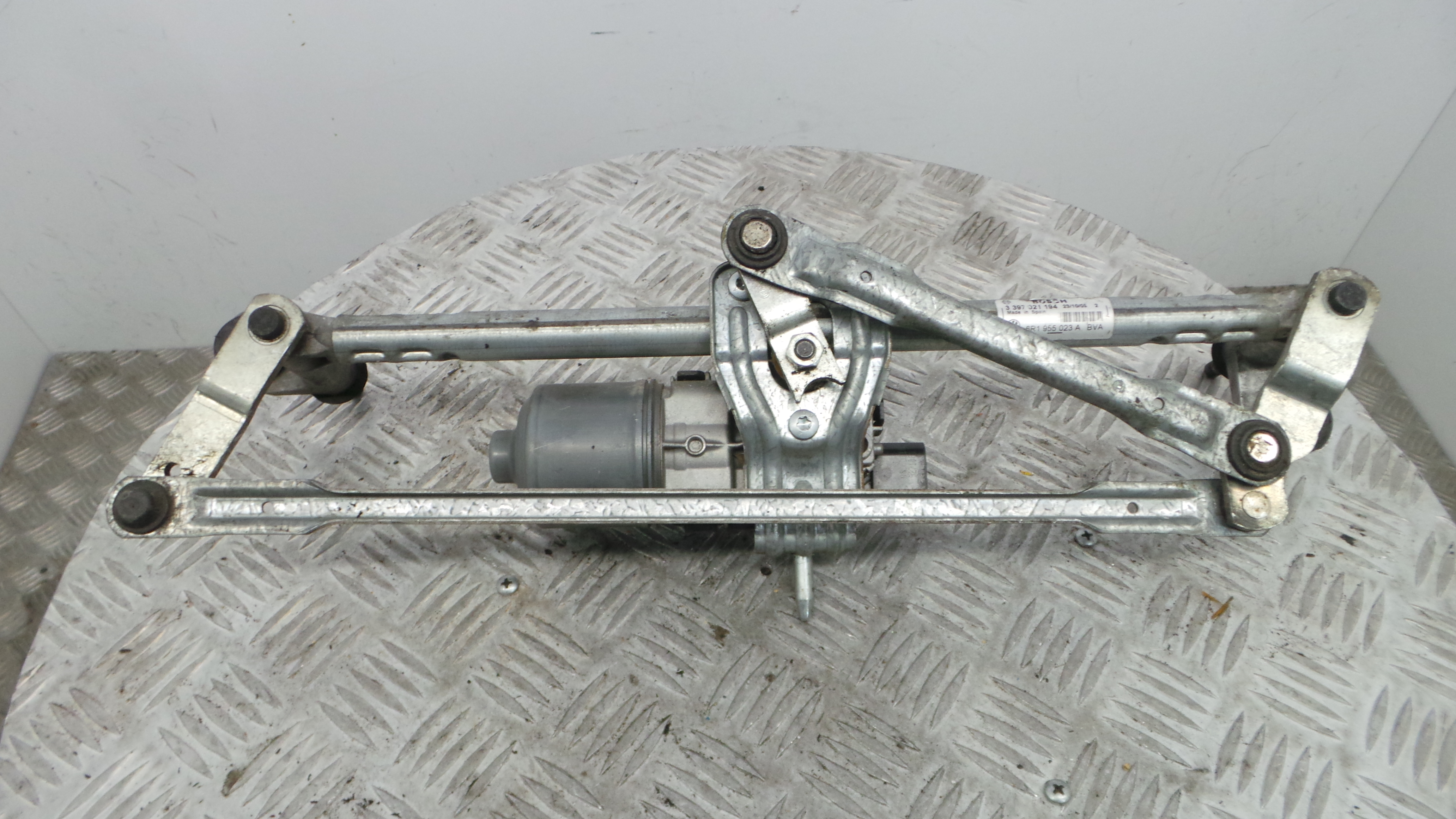 Motor Limpa Vidros Frente  6R1955023A - VW POLO V (6R1, 6C1)-36277396