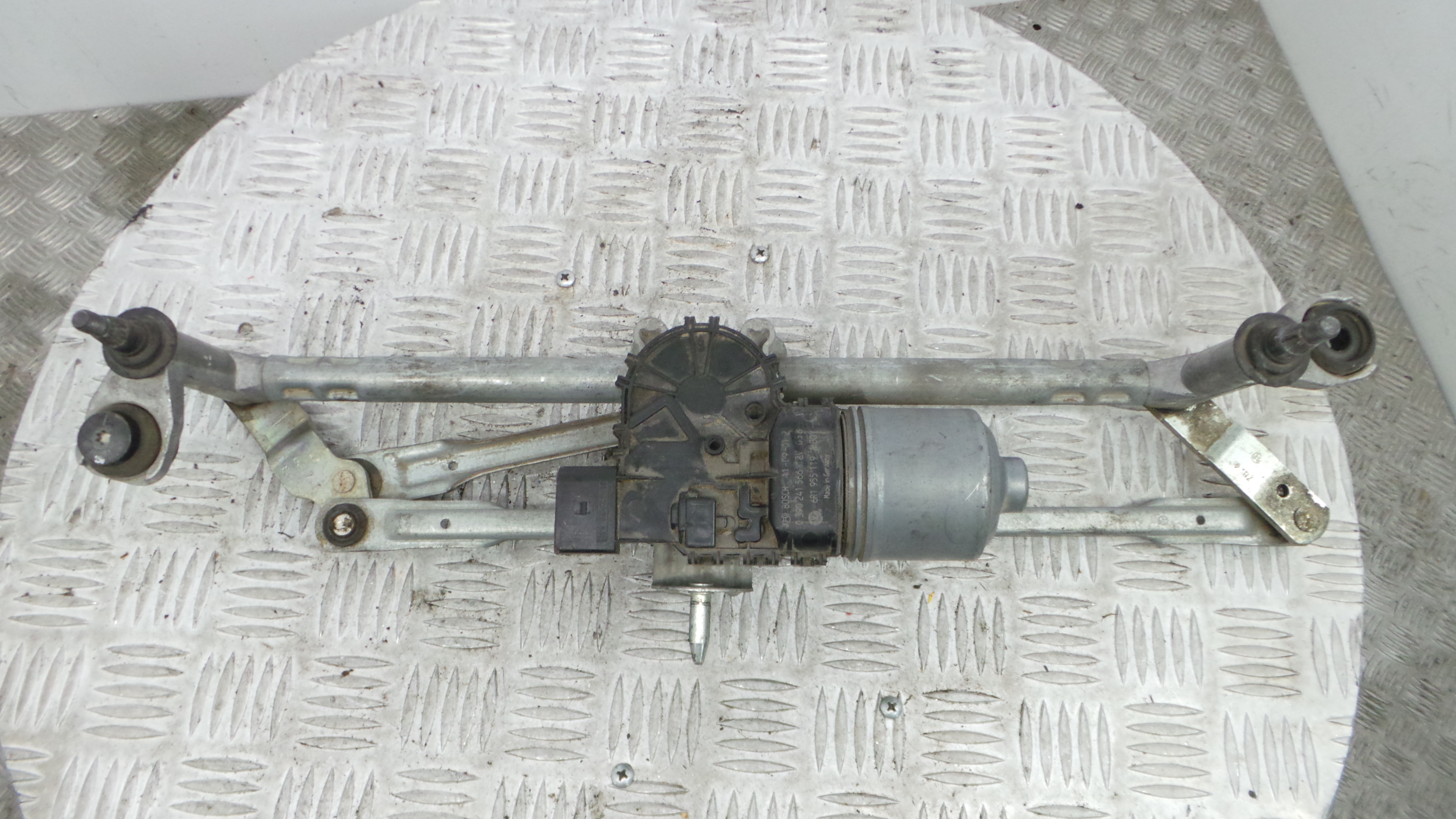 Motor Limpa Vidros Frente 6R1955023C - SEAT IBIZA IV (6J5, 6P1), IBIZA Mk IV (6J5, 6P1)-36280395 Motor Limpa Vidros Frente 6R1955023C - SEAT IBIZA IV (6J5, 6P1), IBIZA Mk IV (6J5, 6P1)-36280395