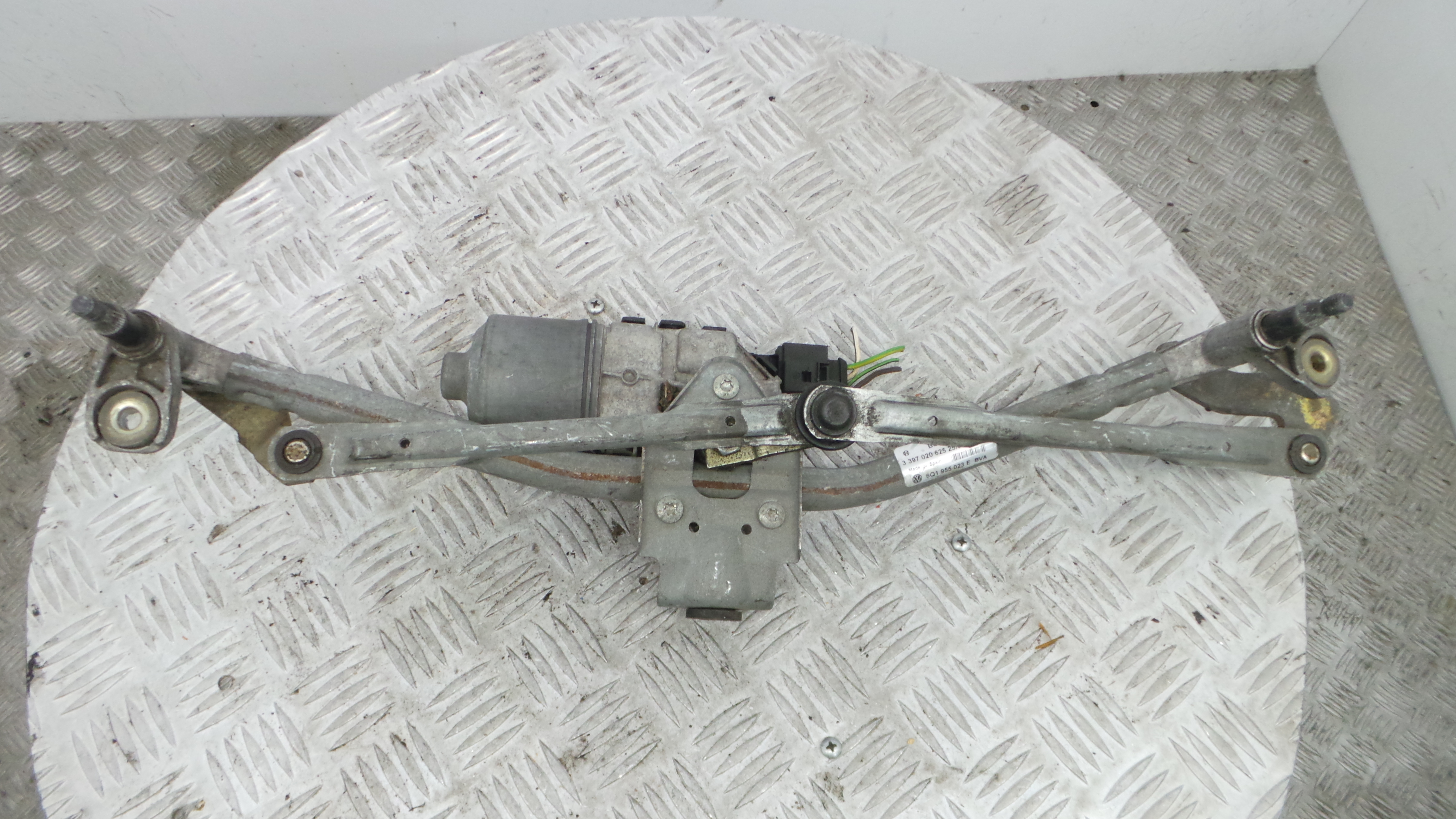 Motor Limpa Vidros Frente 6Q1955023E - VW POLO (9N_, 9A_)-36280399 Motor Limpa Vidros Frente 6Q1955023E - VW POLO (9N_, 9A_)-36280399