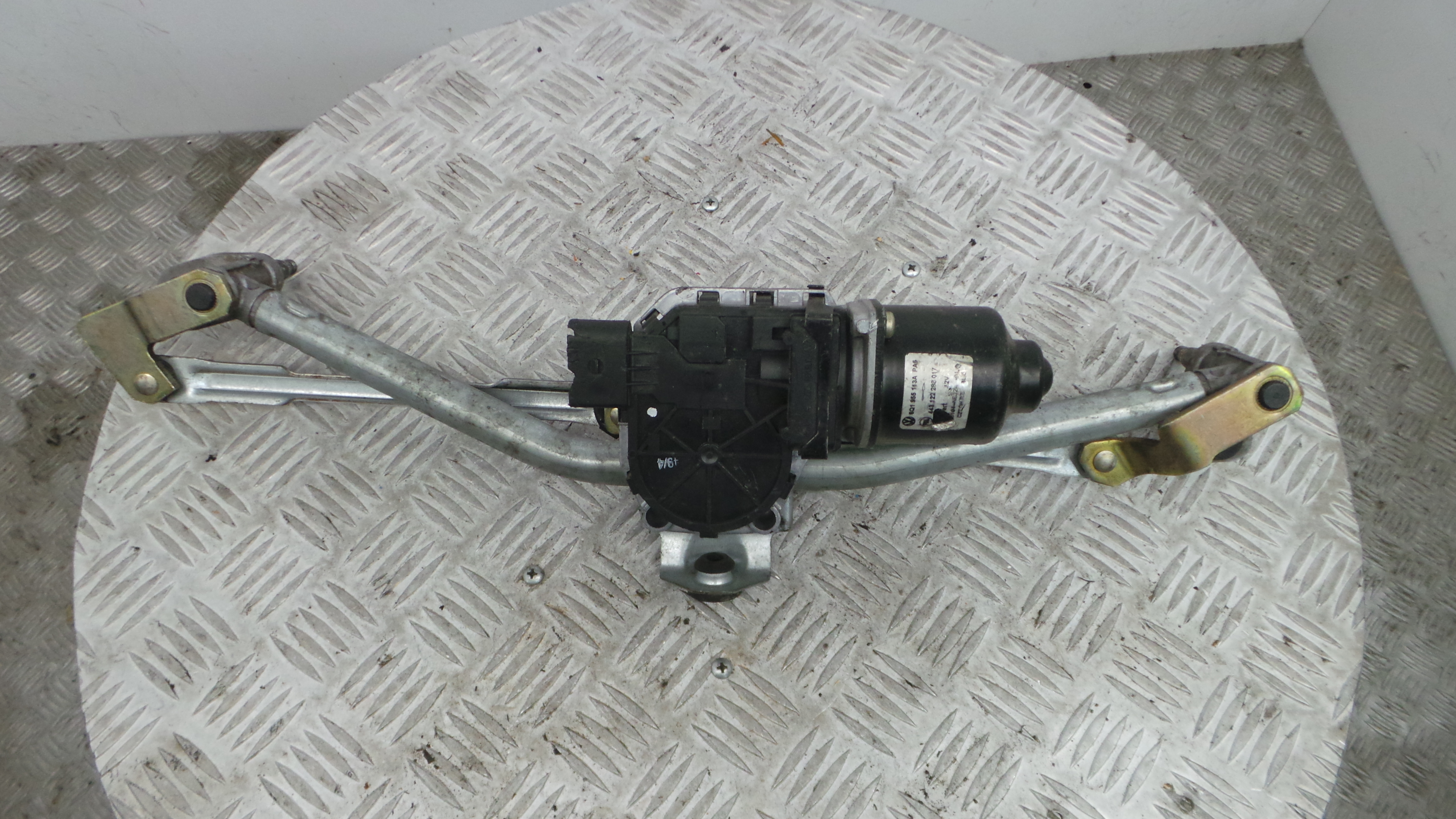 Motor Limpa Vidros Frente  6Q955143A - VW POLO (9N_, 9A_)-36280454