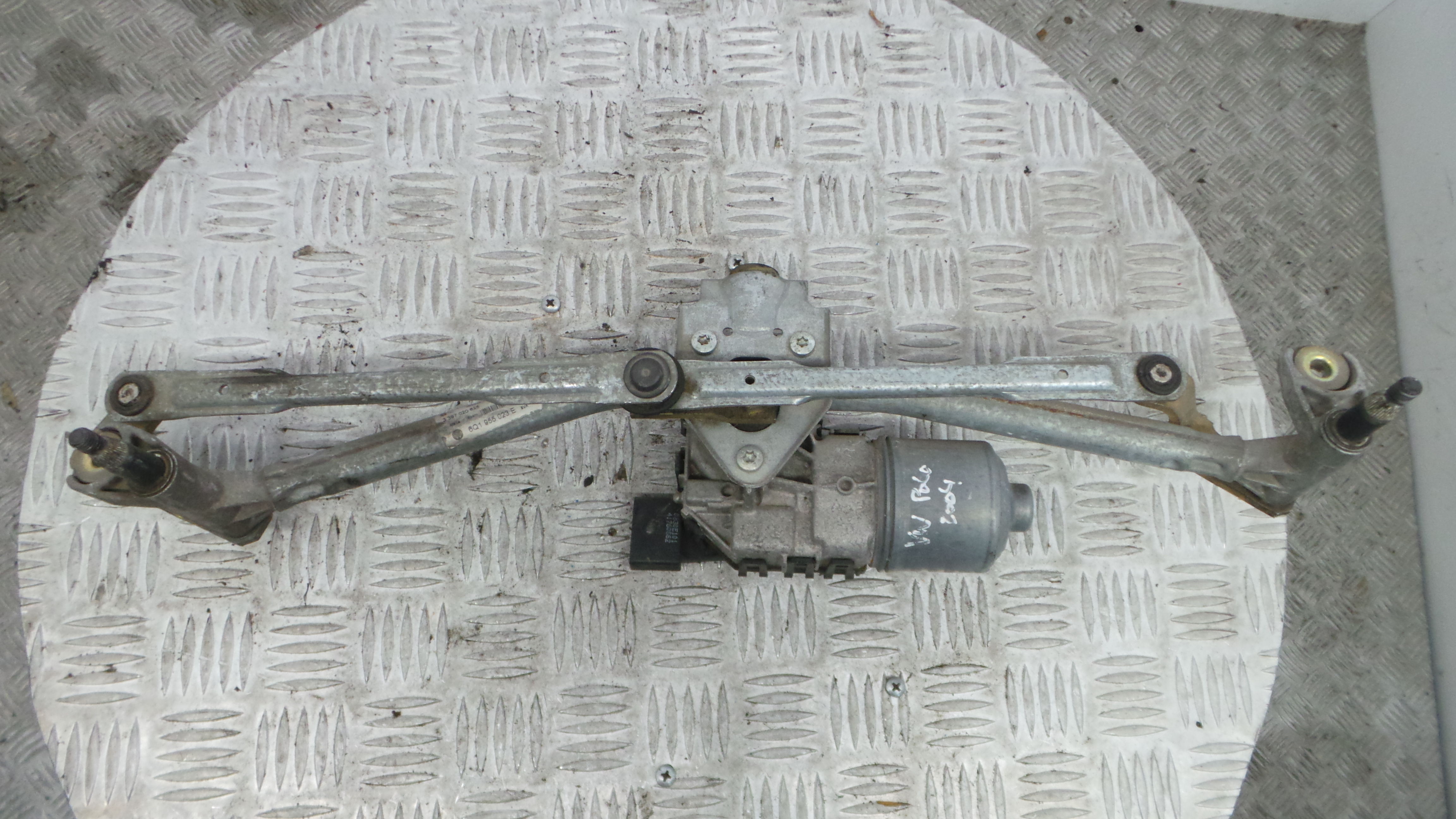 Motor Limpa Vidros Frente 6Q1955023E - VW POLO (9N_, 9A_)-36362626 Motor Limpa Vidros Frente 6Q1955023E - VW POLO (9N_, 9A_)-36362626