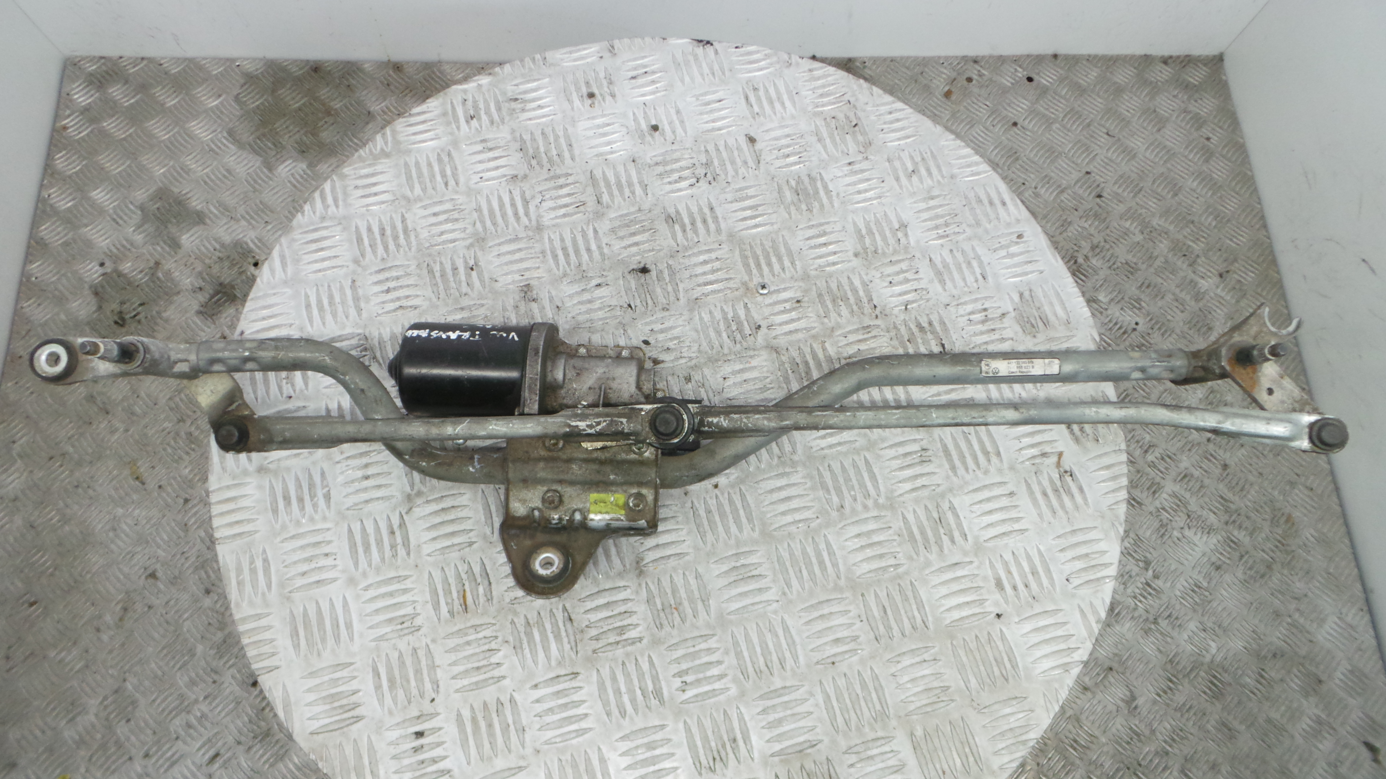 Motor Limpa Vidros Frente 7E1955113 - VW TRANSPORTER Mk V Caixa (7HA, 7HH, 7EA, 7EH), TRANSPORTER T-36362789 Motor Limpa Vidros Frente 7E1955113 - VW TRANSPORTER Mk V Caixa (7HA, 7HH, 7EA, 7EH), TRANSPORTER T-36362789