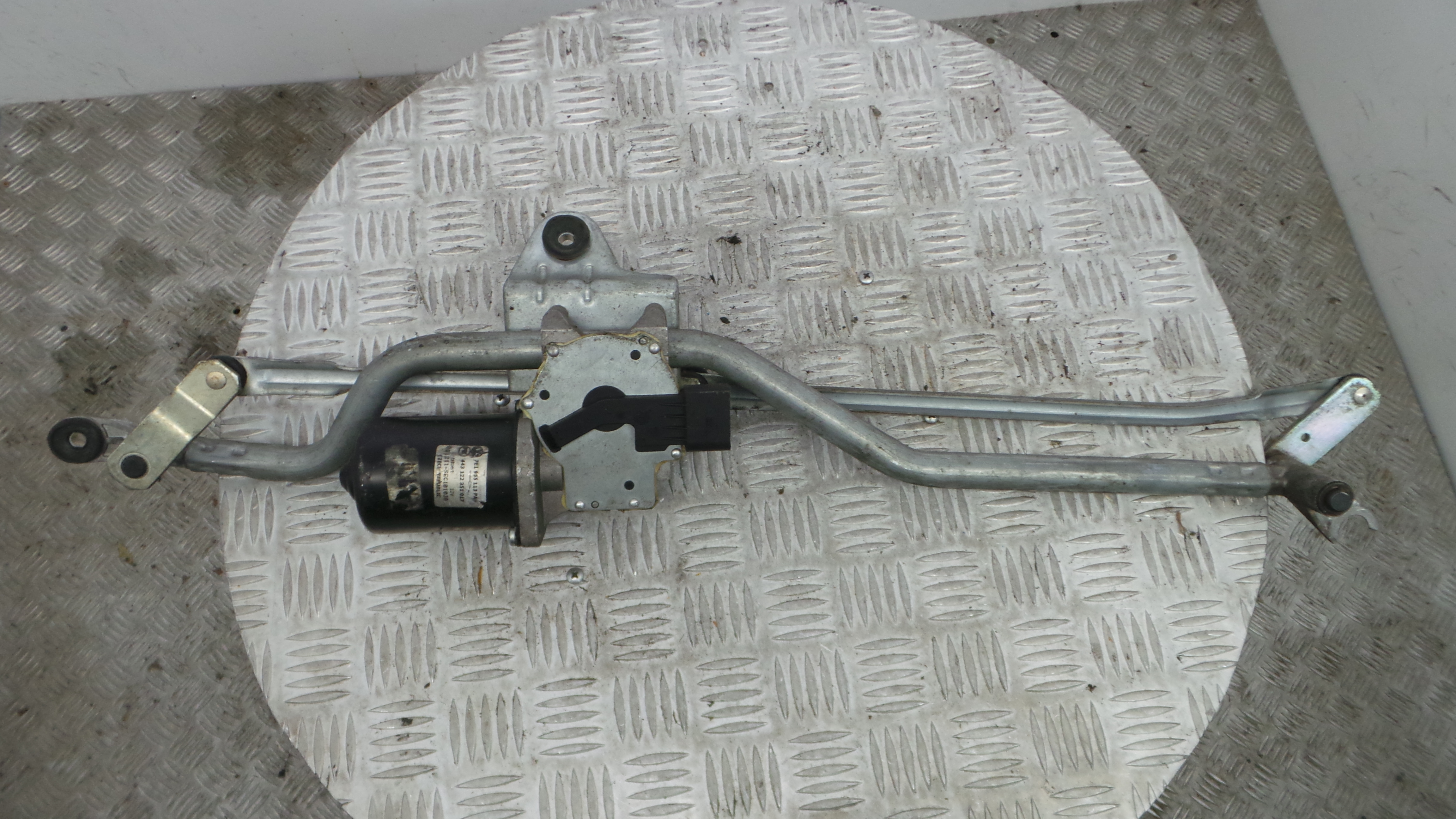 Motor Limpa Vidros Frente 7E1955113 - VW TRANSPORTER Mk V Caixa (7HA, 7HH, 7EA, 7EH), TRANSPORTER T-36362789