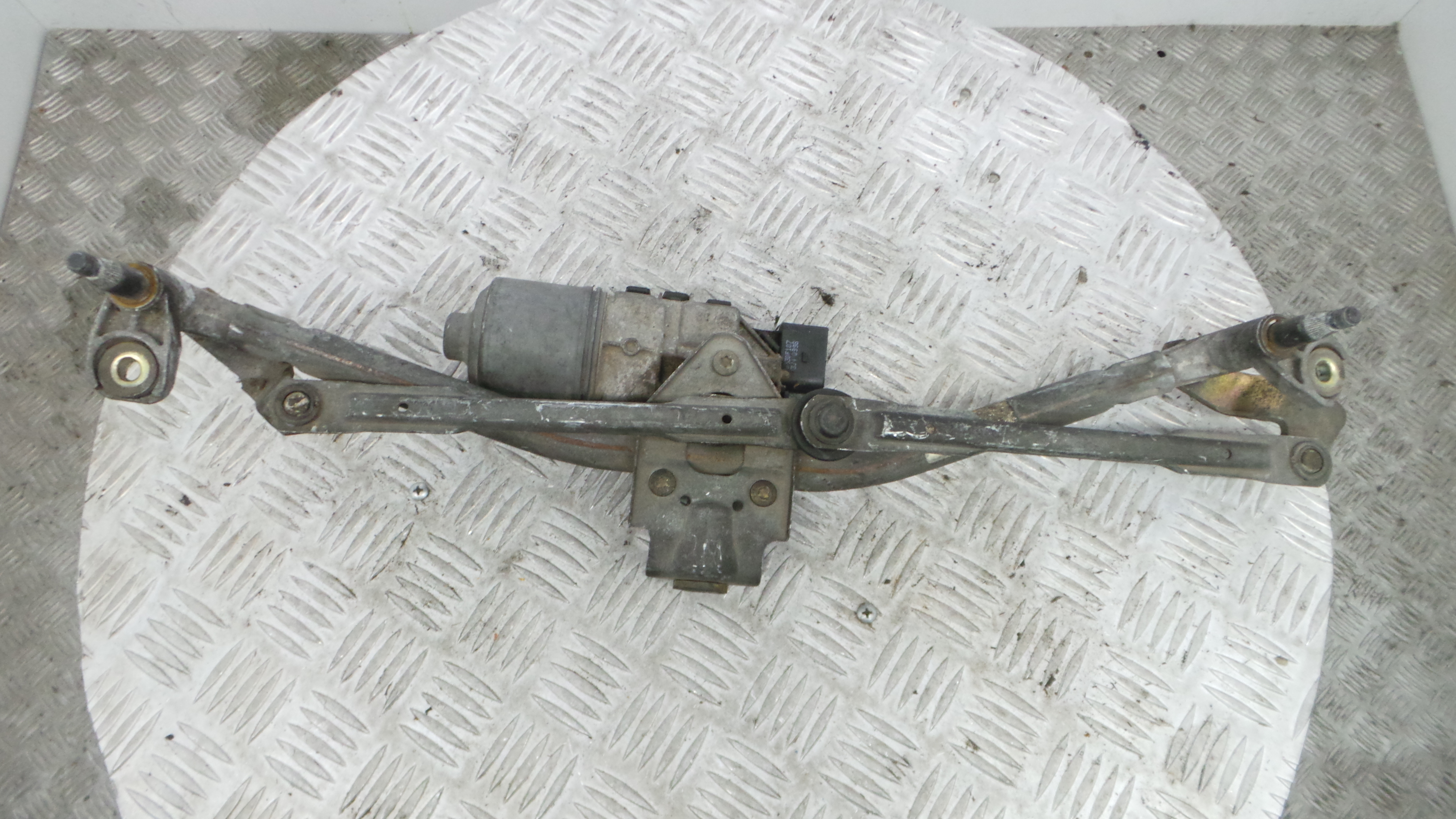 Motor Limpa Vidros Frente 6Q1955023E - VW POLO (9N_, 9A_)-36362873 Motor Limpa Vidros Frente 6Q1955023E - VW POLO (9N_, 9A_)-36362873