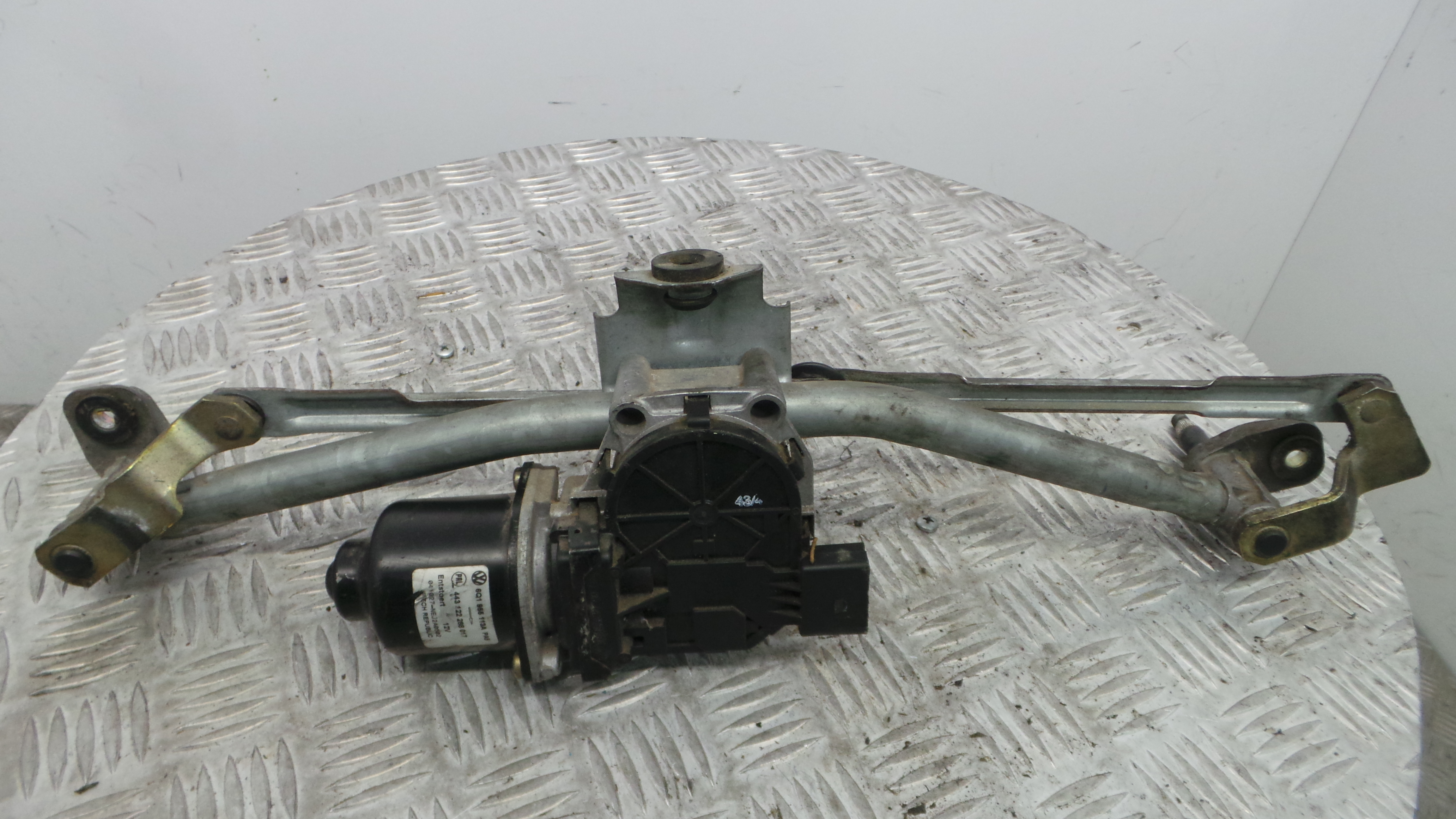 Motor Limpa Vidros Frente 6Q1955113A - VW POLO (9N_, 9A_)-36363291