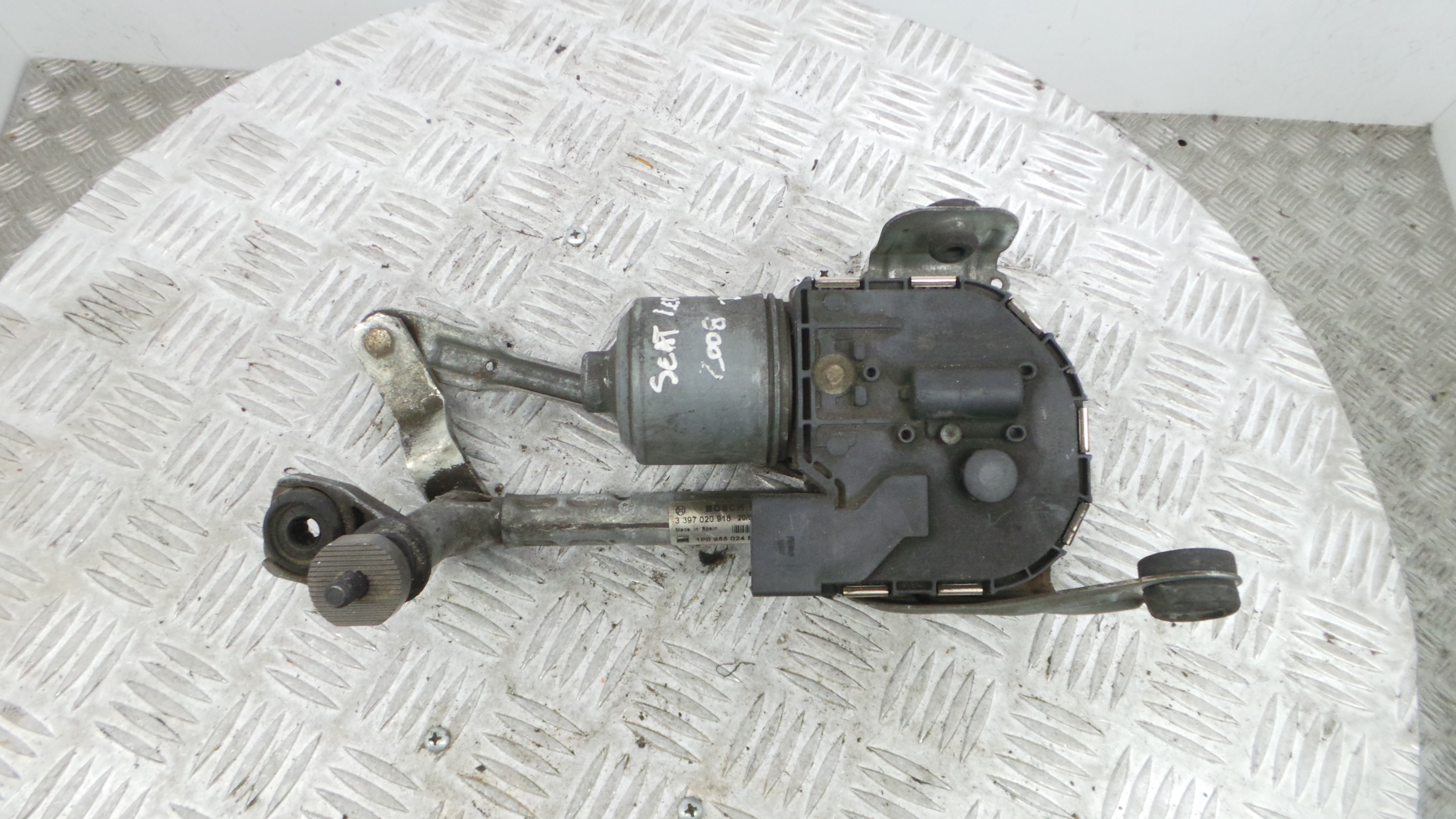 Motor Limpa Vidros Frente 1P0955024B - SEAT LEON (1P1)-36363454 Motor Limpa Vidros Frente 1P0955024B - SEAT LEON (1P1)-36363454