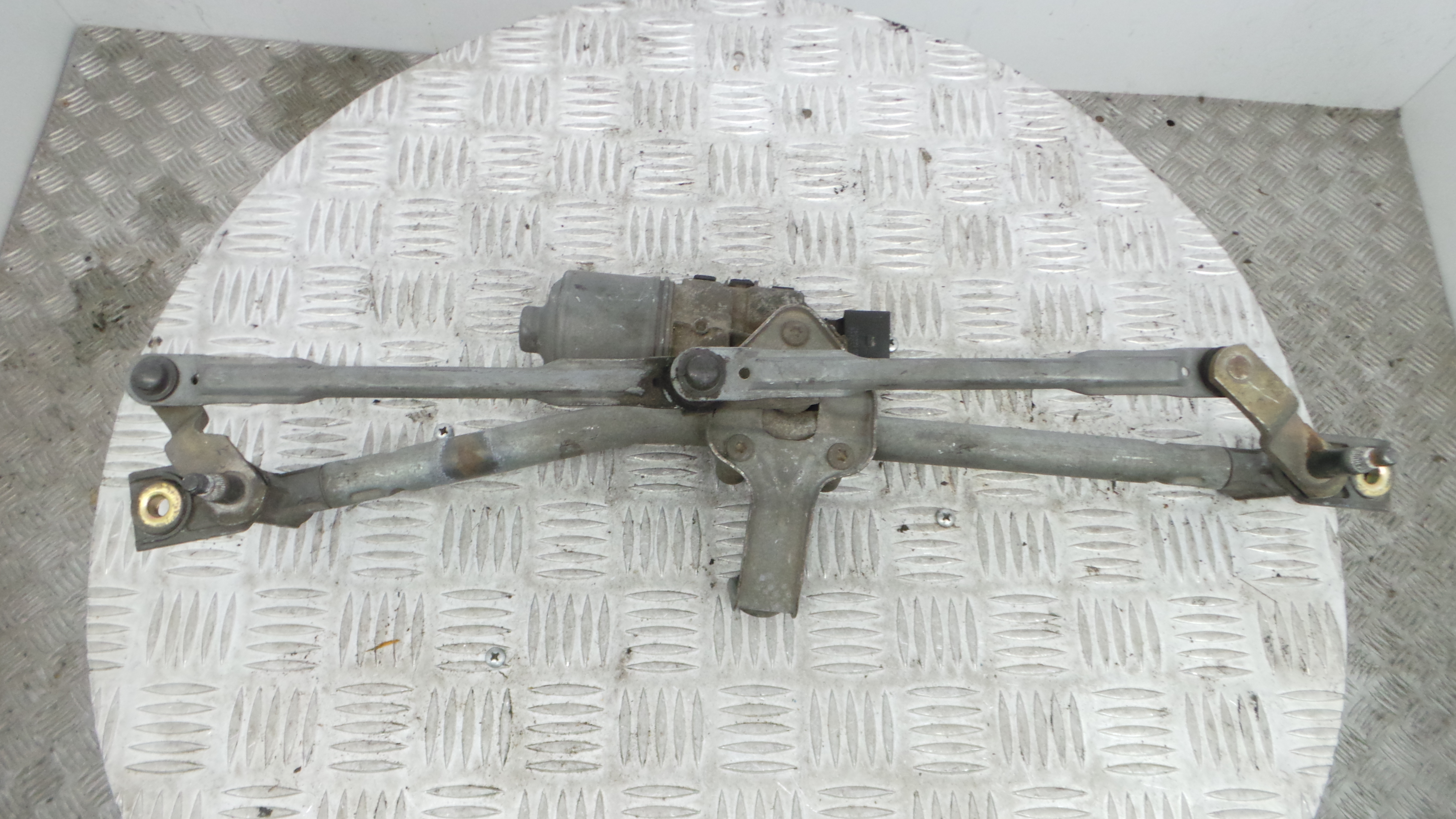 Motor Limpa Vidros Frente 6Q1955119A - SKODA FABIA I (6Y2)-36371186 Motor Limpa Vidros Frente 6Q1955119A - SKODA FABIA I (6Y2)-36371186