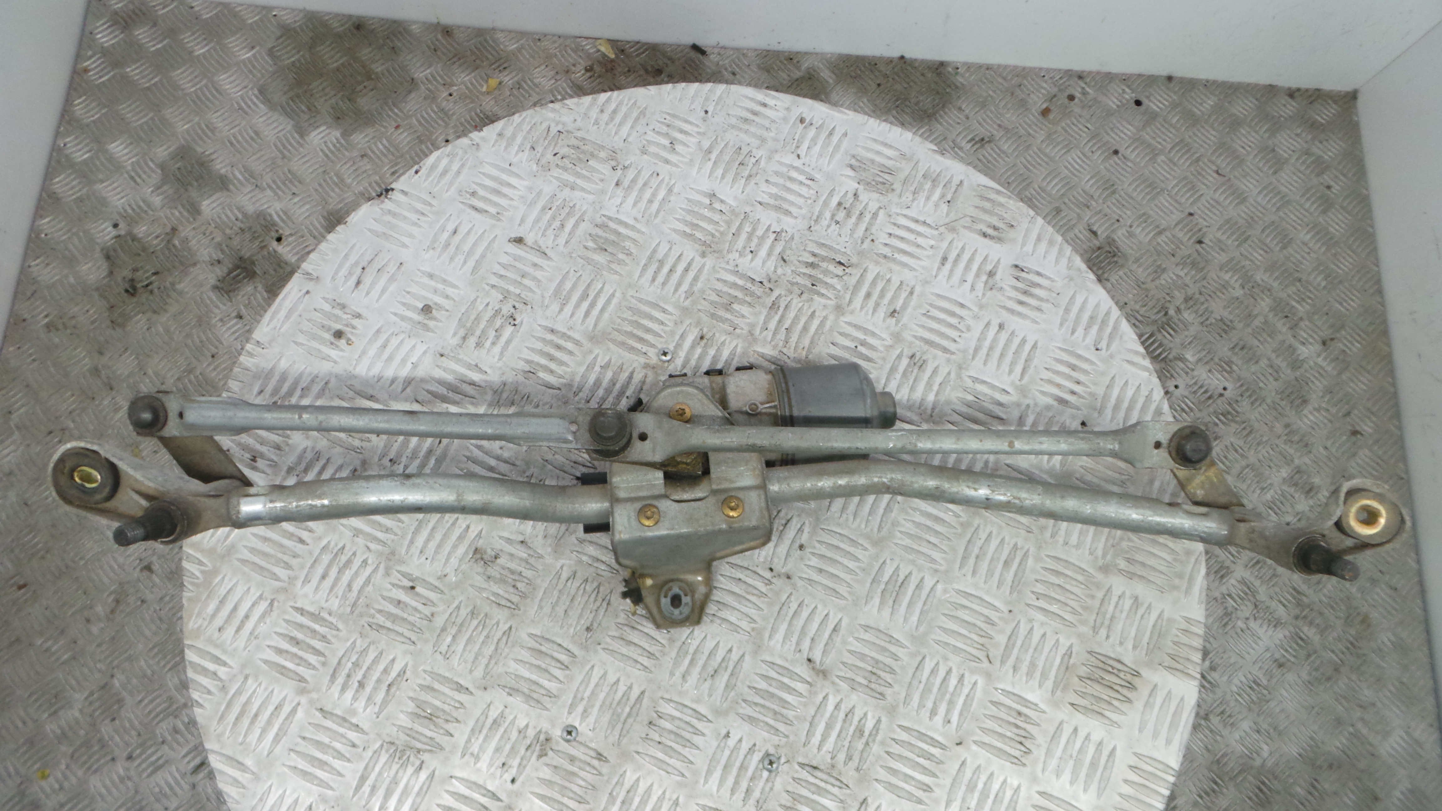 Motor Limpa Vidros Frente 8E1955119 - AUDI A4 B6 (8E2)-36371193 Motor Limpa Vidros Frente 8E1955119 - AUDI A4 B6 (8E2)-36371193