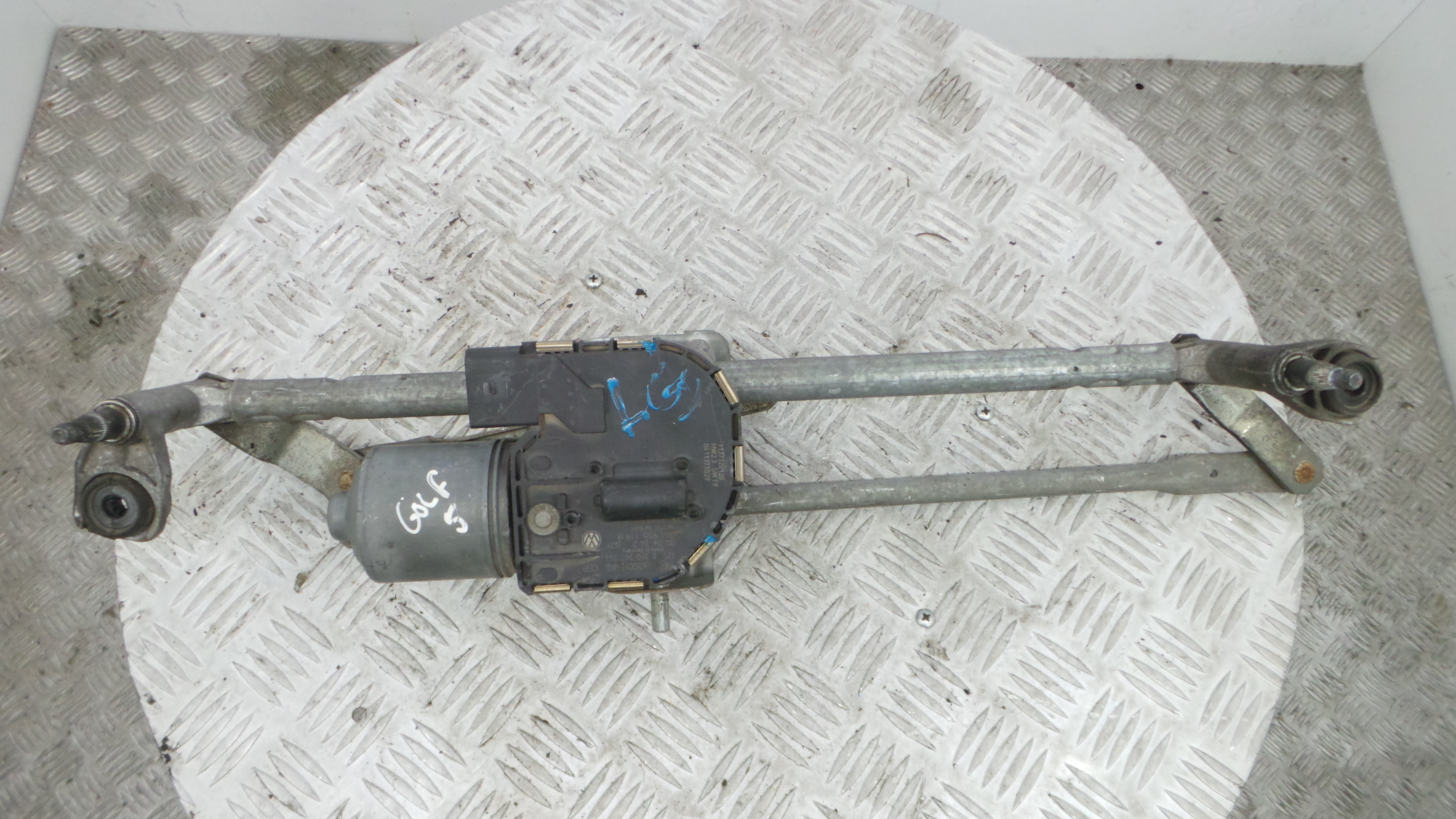 Motor Limpa Vidros Frente 1K1955023D - VW GOLF V (1K1)-36371478 Motor Limpa Vidros Frente 1K1955023D - VW GOLF V (1K1)-36371478