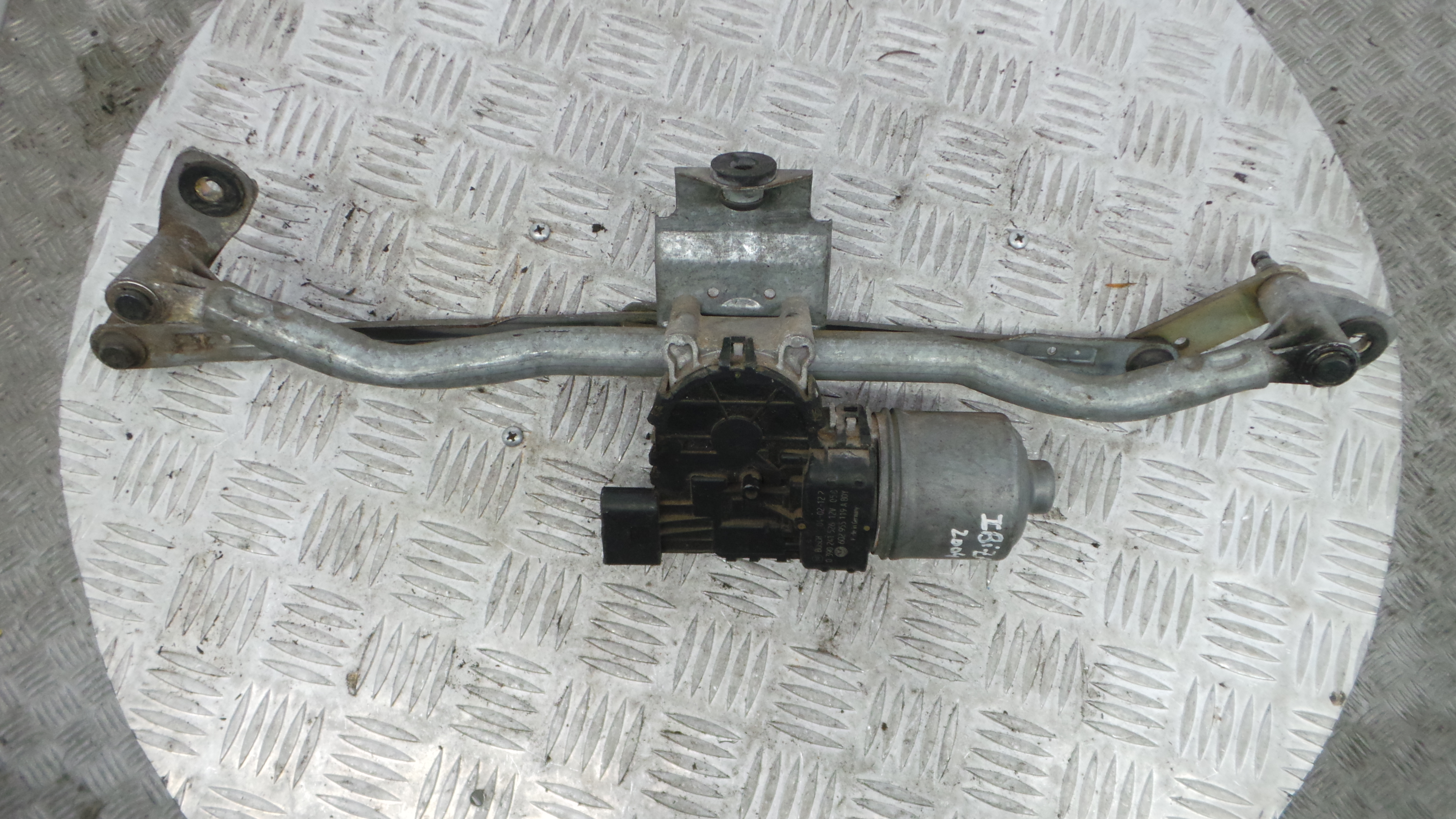 Motor Limpa Vidros Frente  6L1955023G - SEAT IBIZA III (6L1), IBIZA Mk III (6L1)-36371482