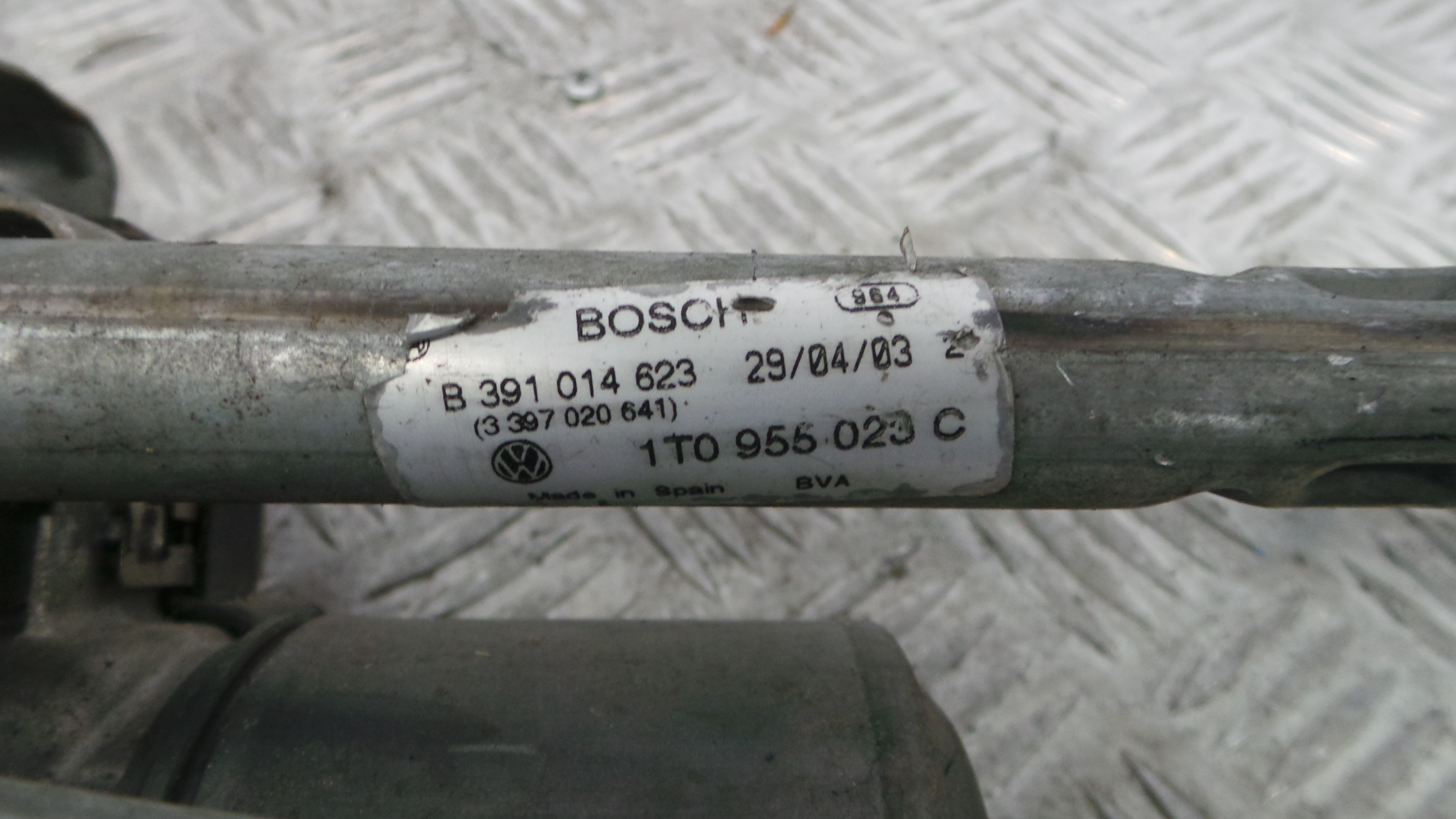 Motor Limpa Vidros Frente  1T0955023C - VW TOURAN (1T1, 1T2)-36371503