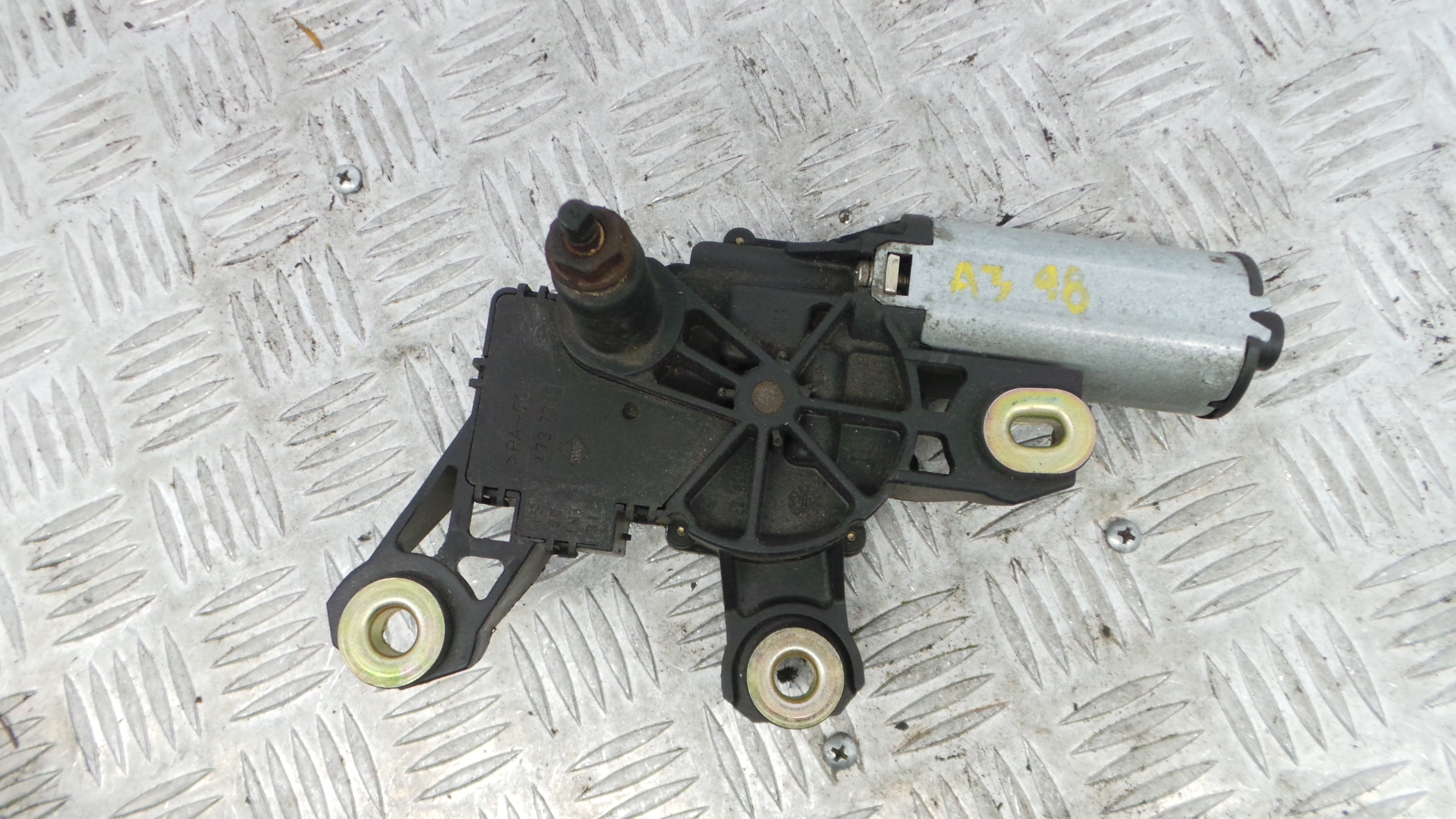 Motor Limpa Vidros Trás 8L0955711A - AUDI A3 (8L1)-36371563