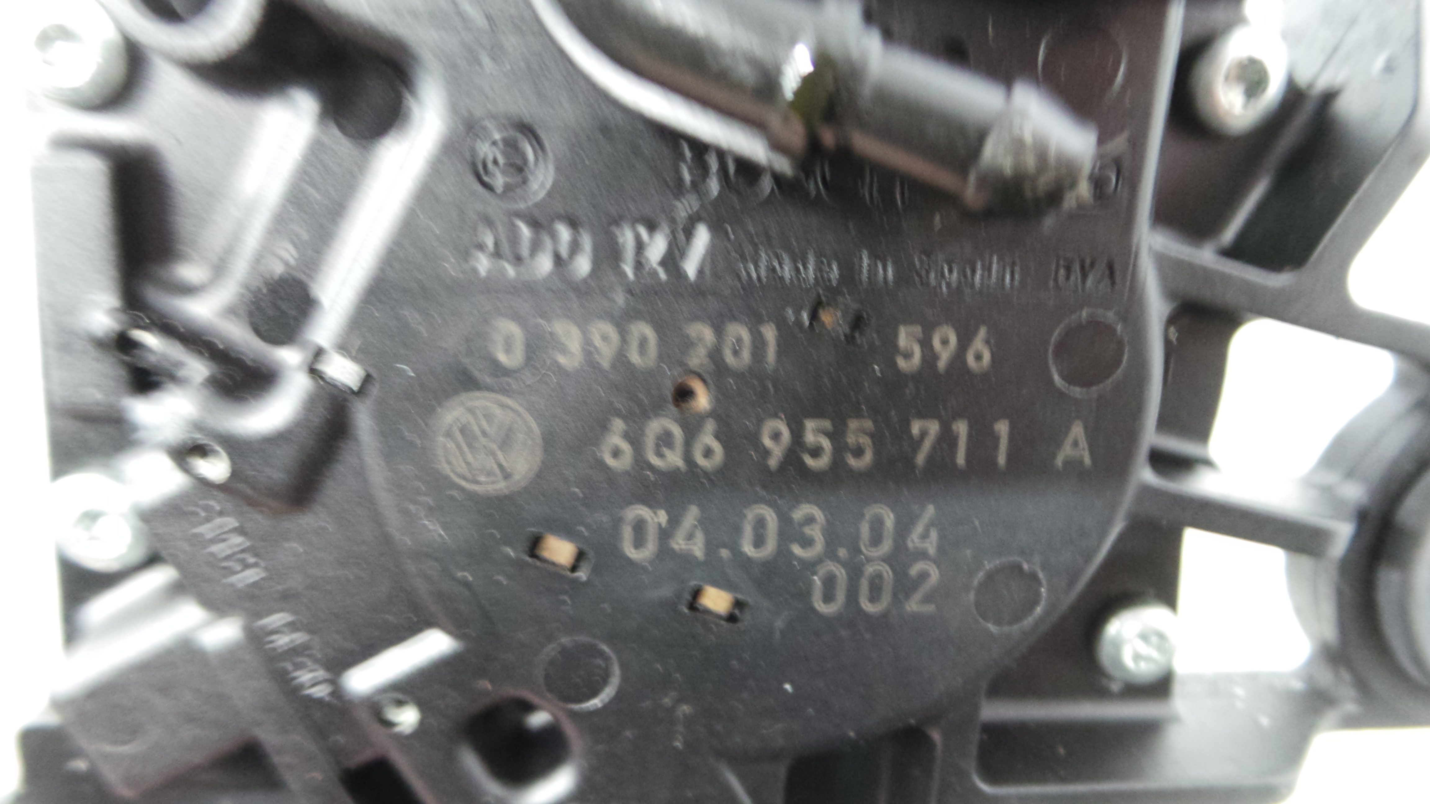 Motor Limpa Vidros Trás 6Q6955711A - VW POLO (9N_, 9A_)-36384674