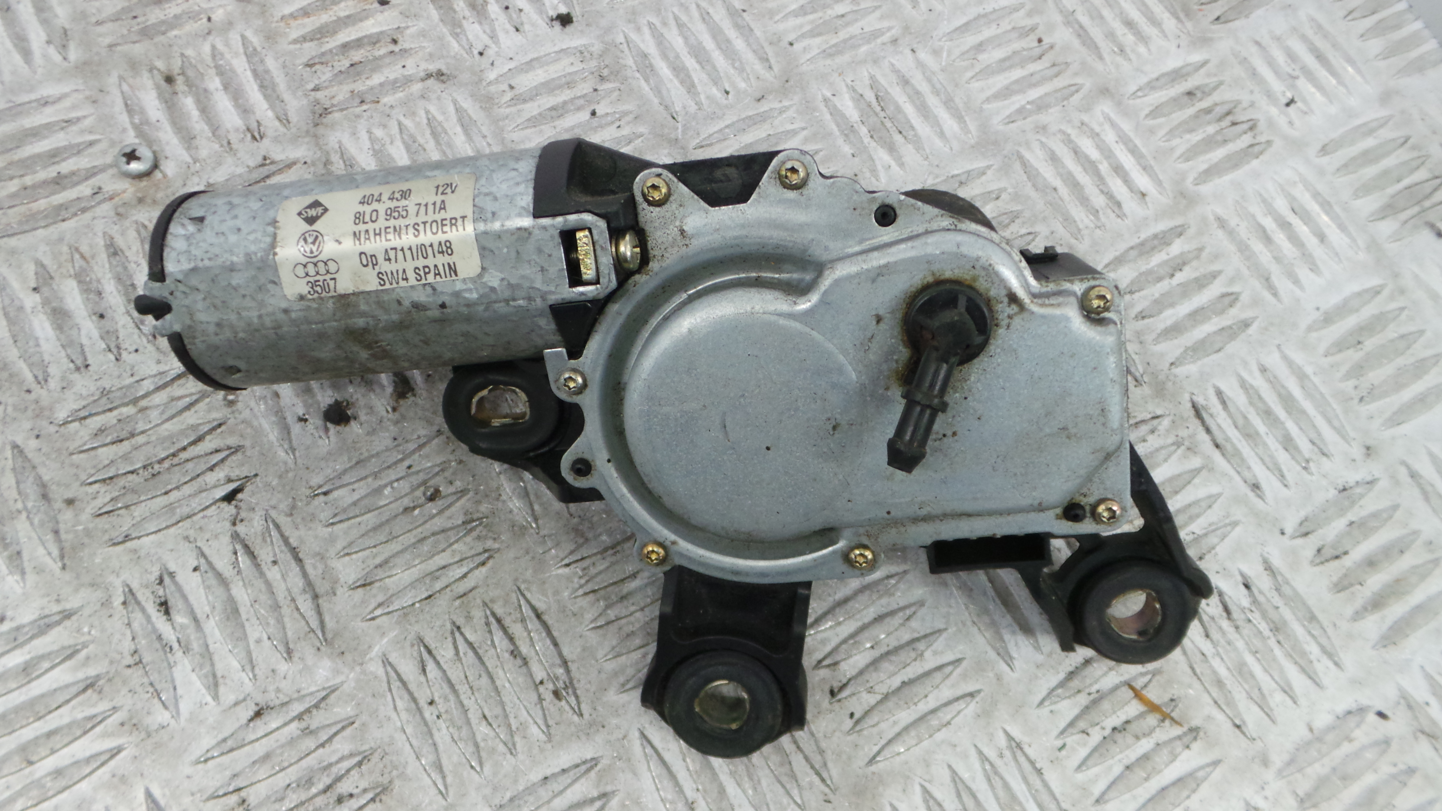 Motor Limpa Vidros Trás 8L0955711A - AUDI A3 (8L1)-36384680